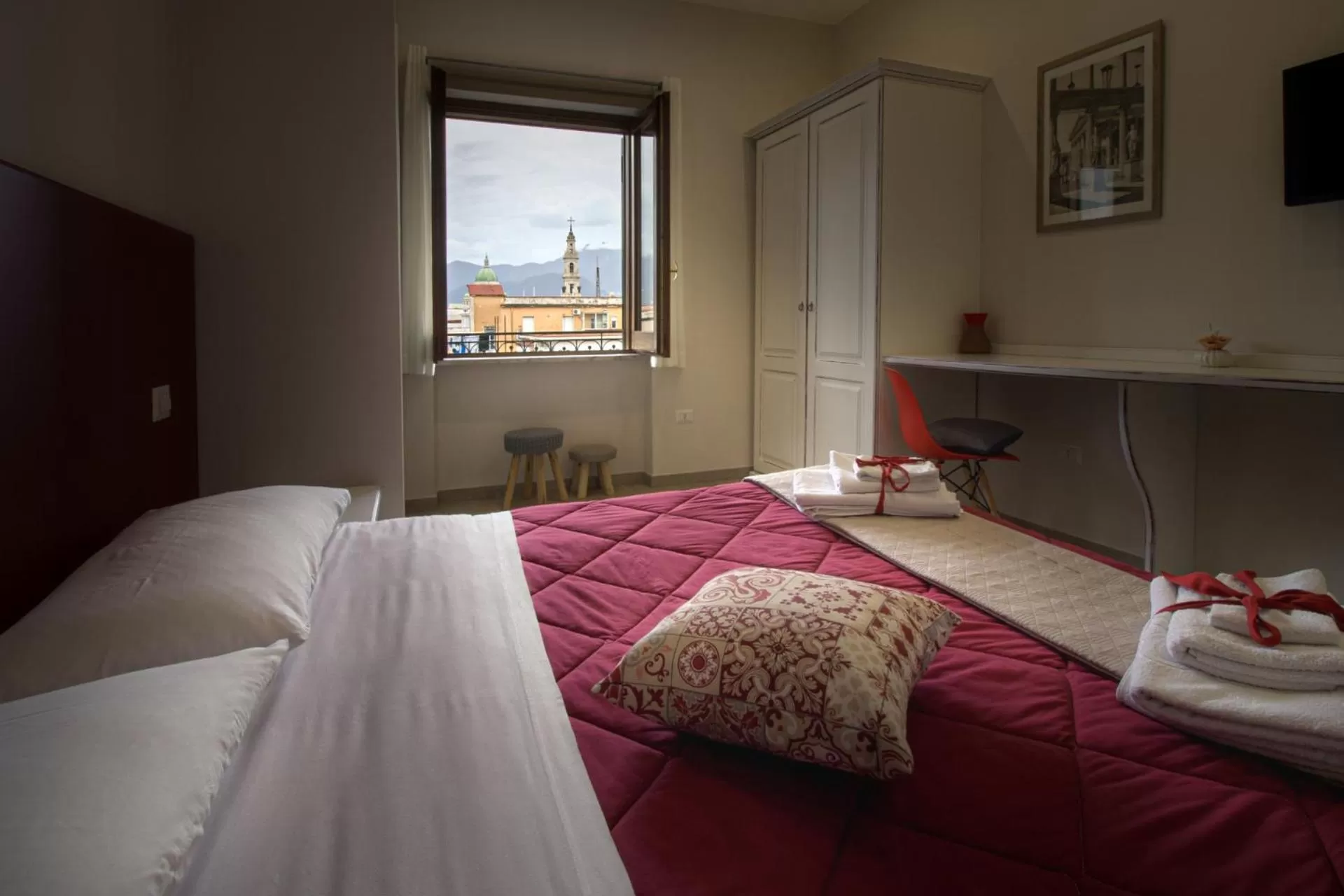 Bedroom in Nolana '86