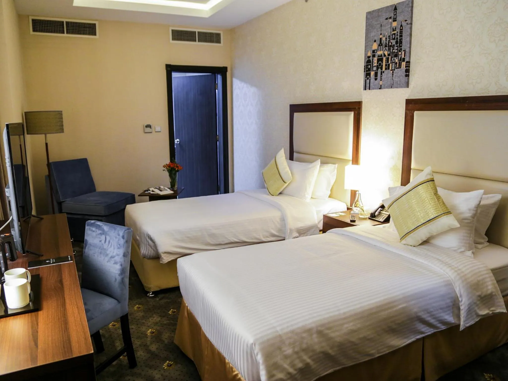 Bedroom, Bed in The Town Hotel Doha