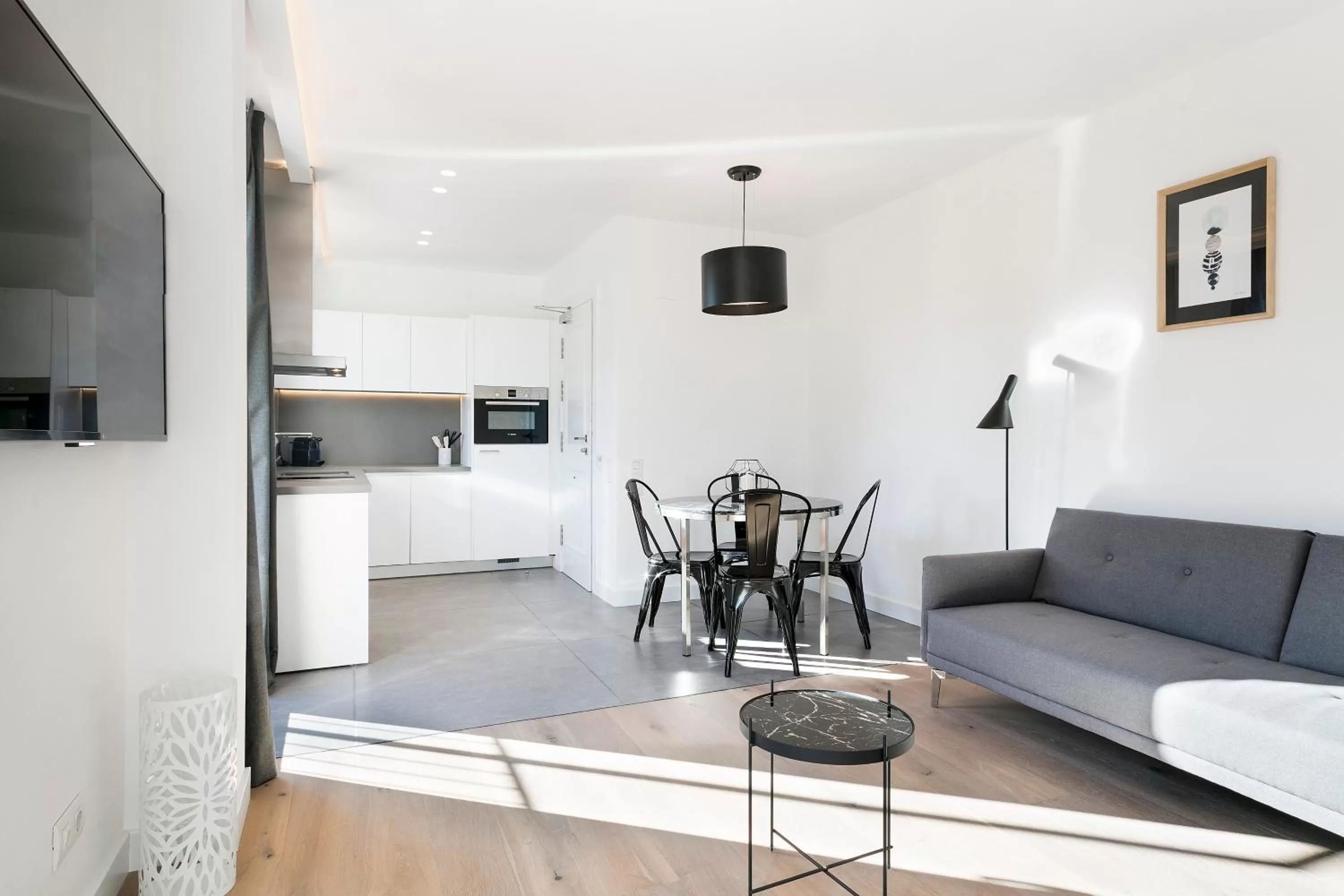 TV and multimedia in Murmuri Residence Mercader