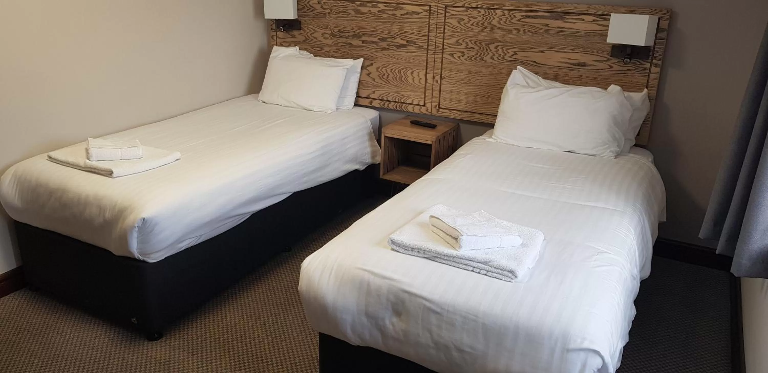 Bedroom, Bed in Waterloo Cross, Devon by Marston's Inns