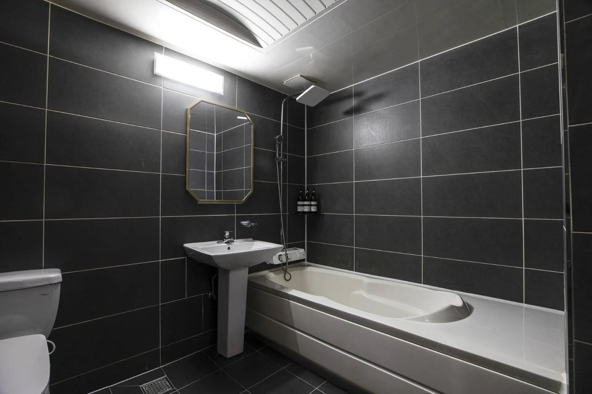 Bathroom in Central Plaza Hotel