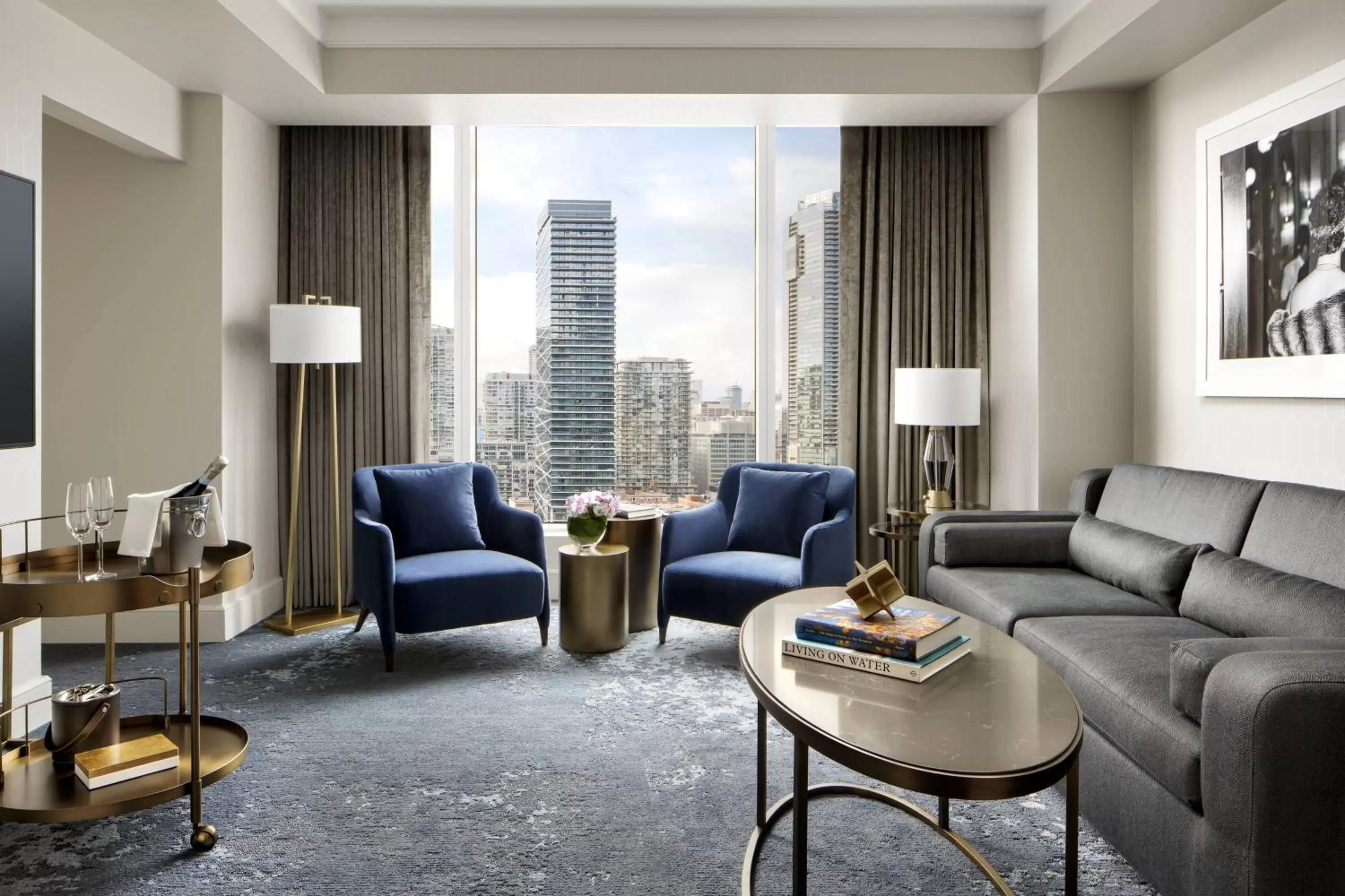 Living room in The Ritz-Carlton, Toronto