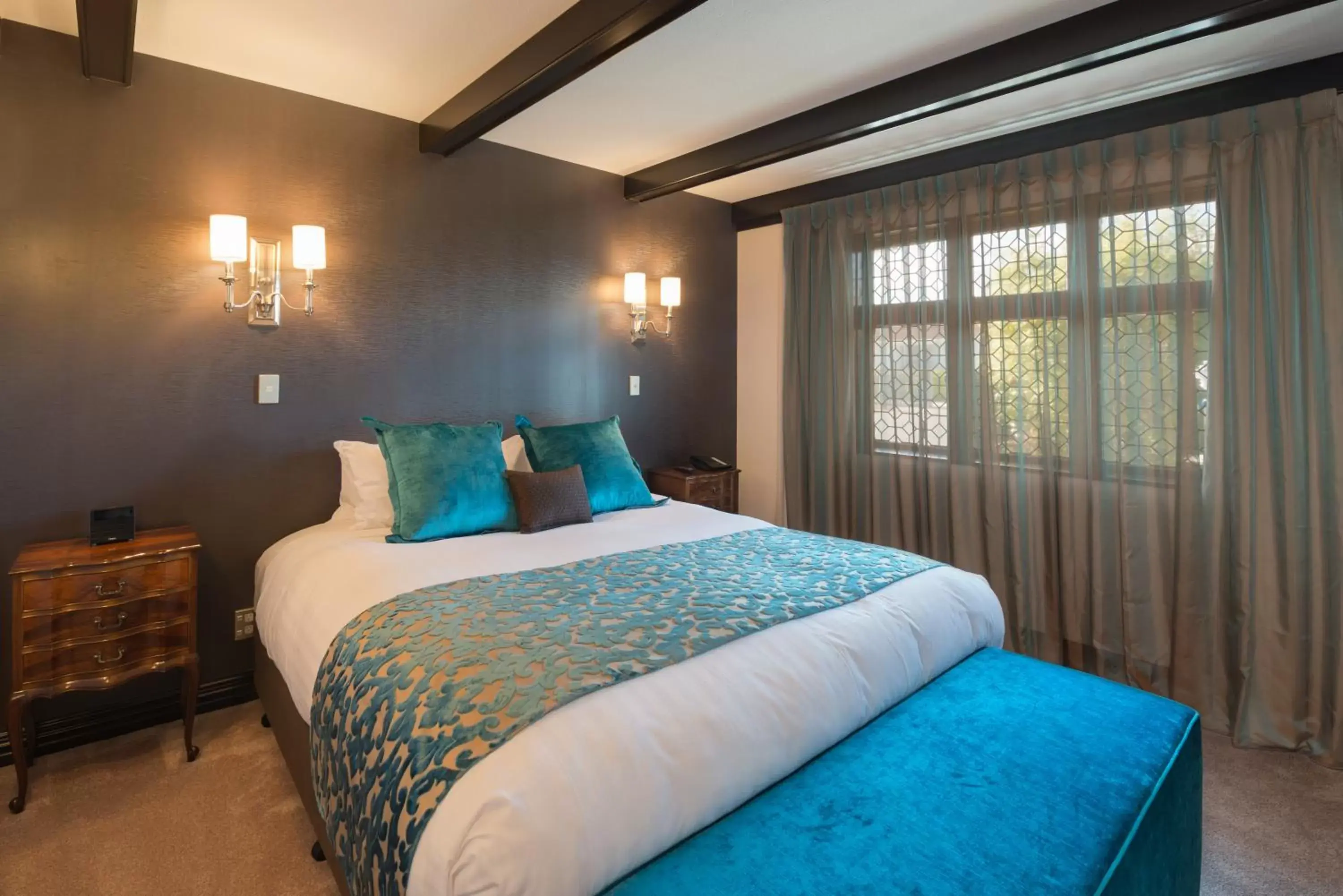 Royal Suite in Scenic Hotel Cotswold Royal Suite in Scenic Hotel Cotswold