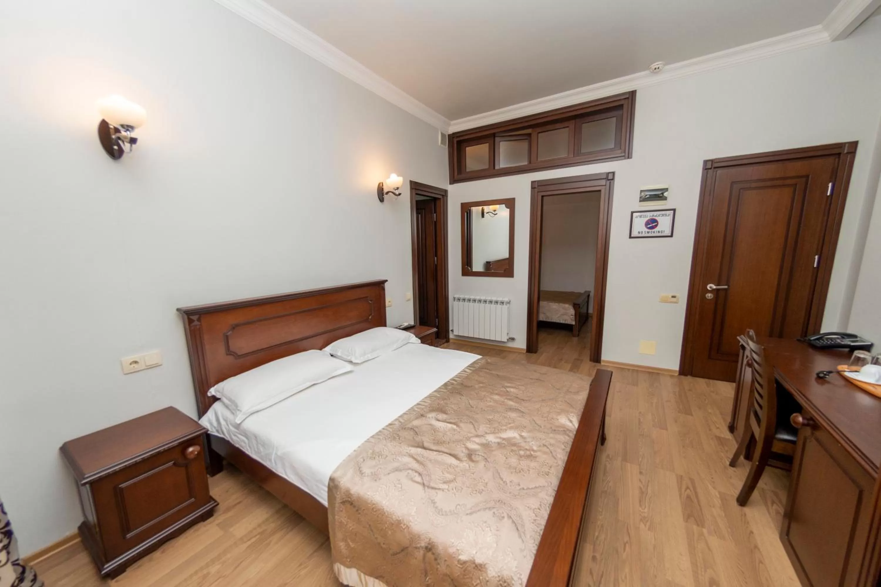 Photo of the whole room in Eiffel Hotel