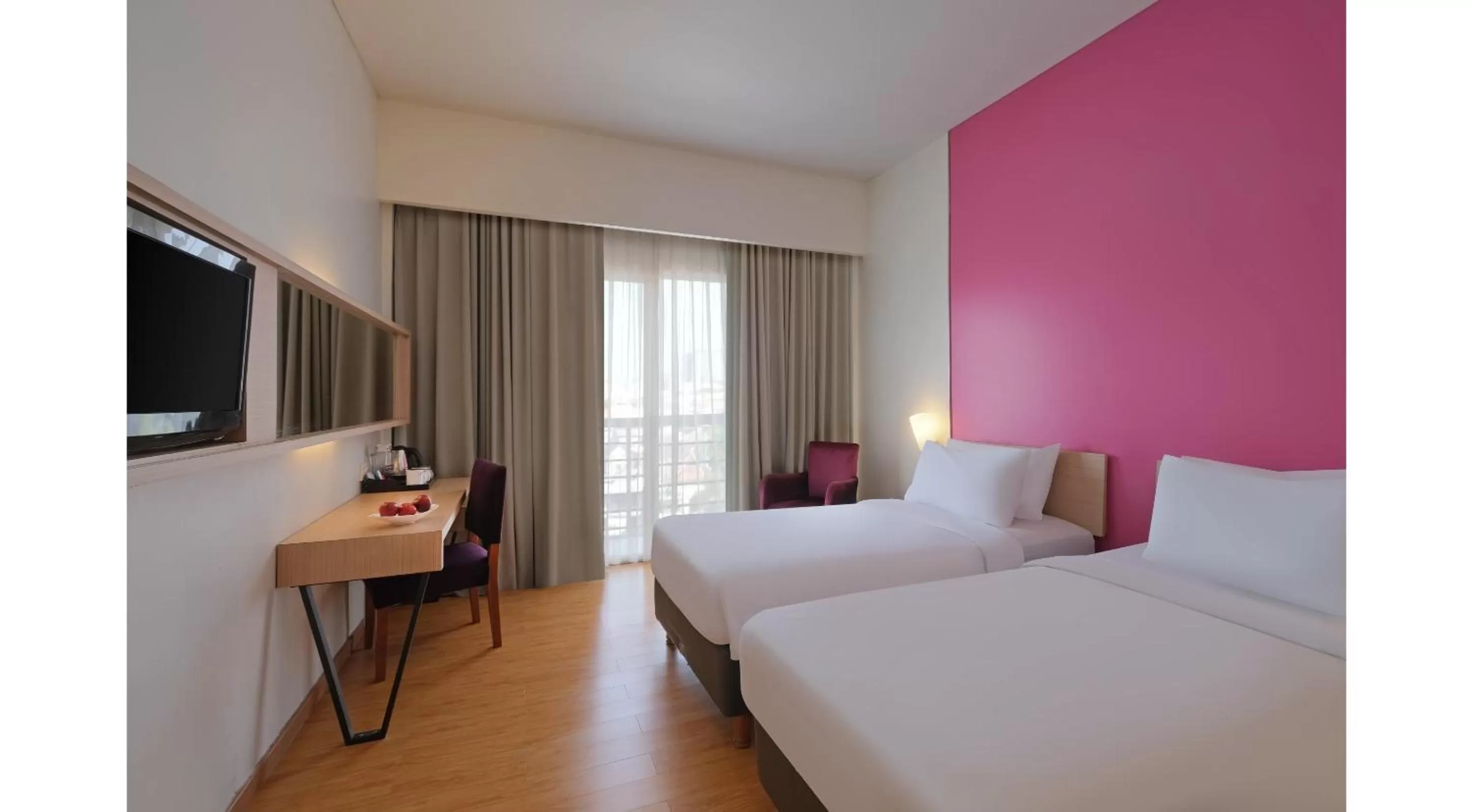 Bedroom, Bed in Quest Hotel Simpang Lima - Semarang by ASTON