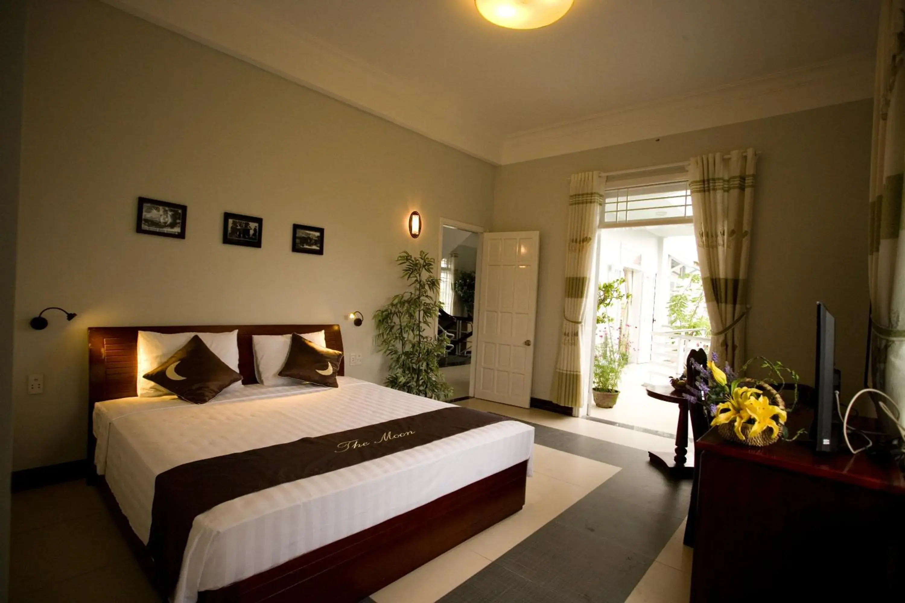 Family Room with Balcony in The Moon Villa Hoi An Family Room with Balcony in The Moon Villa Hoi An