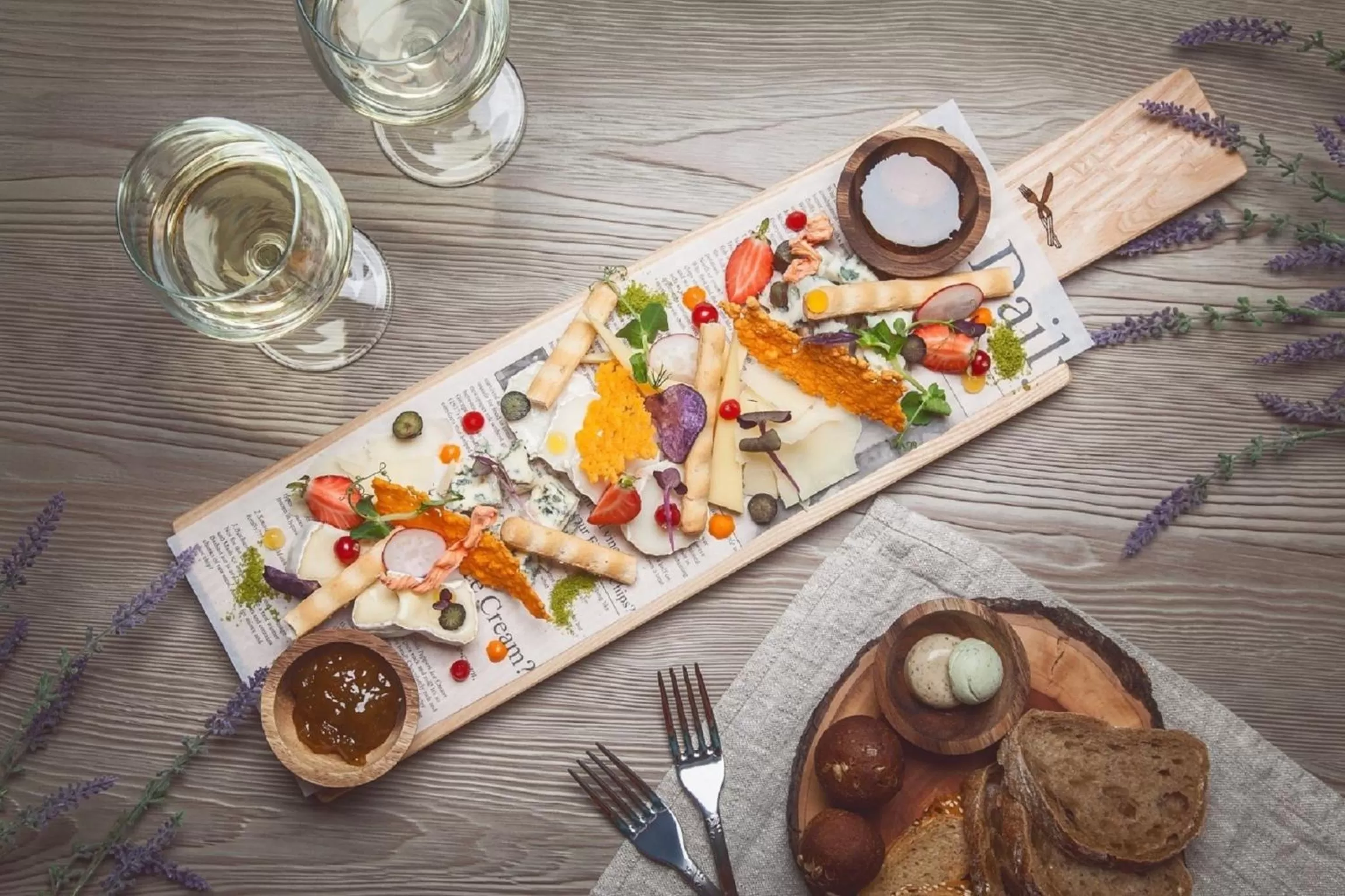 Restaurant/places to eat in Wellton Riga Hotel & SPA