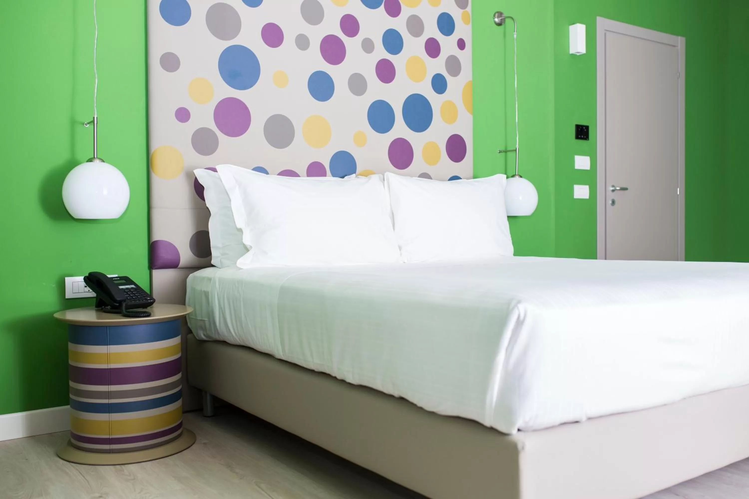 Bed in Diamante MHotel