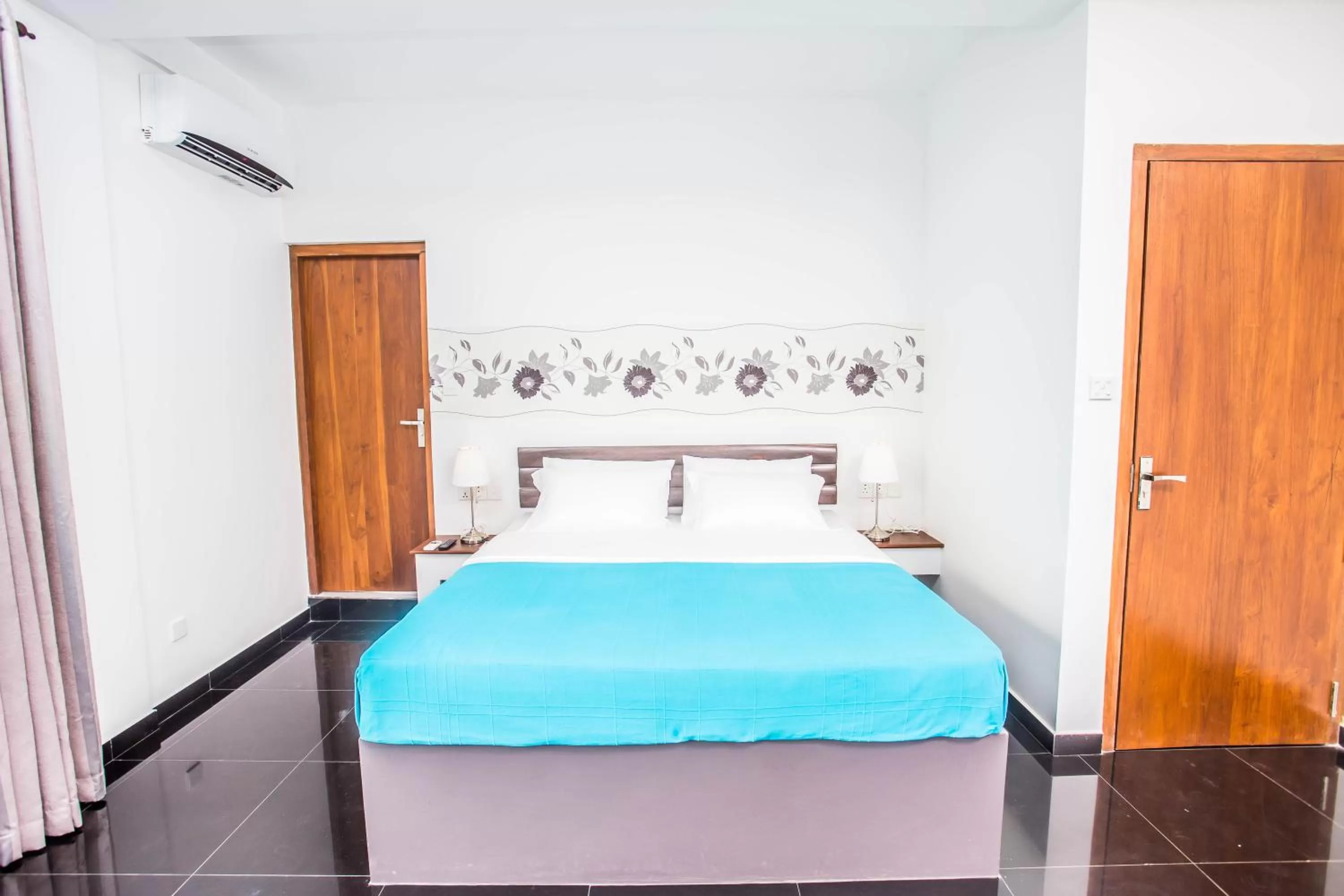 Bed in LakRaj Heritage