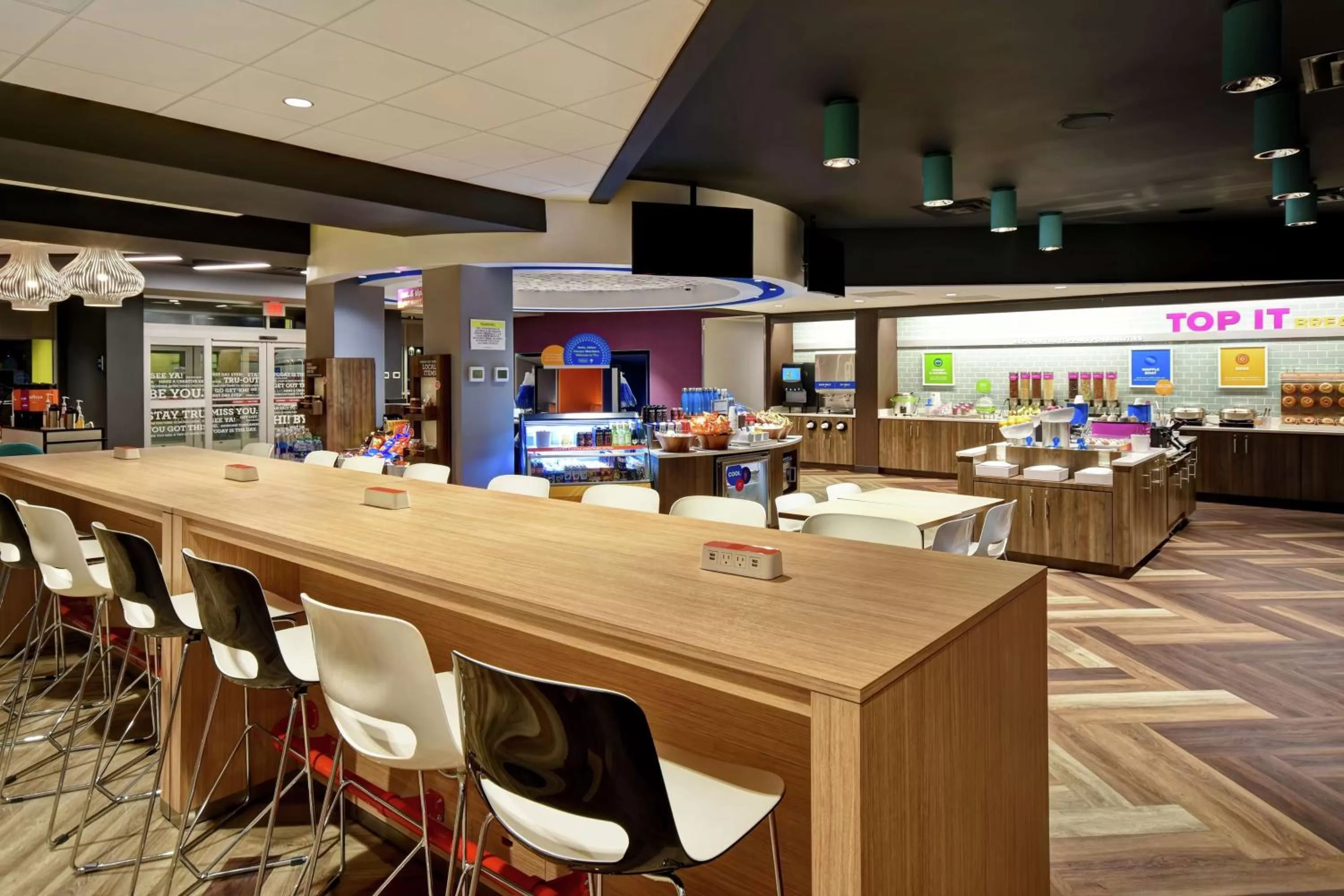 Lobby or reception in Tru By Hilton Pigeon Forge