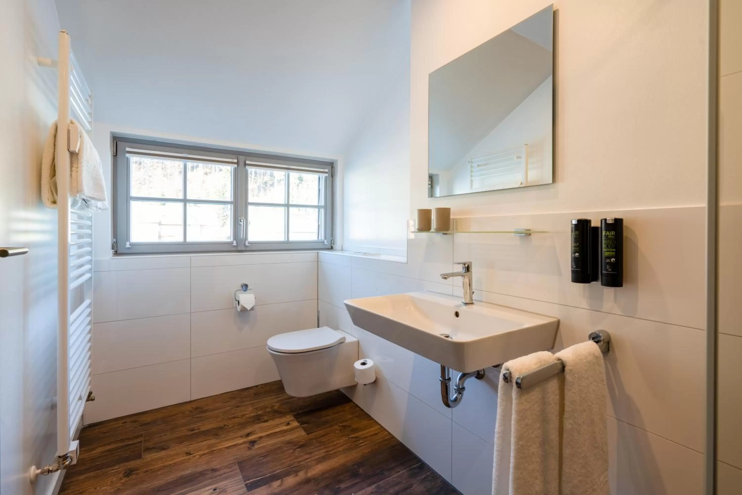 Bathroom in coucou hotel & kuckucks-stube (Titisee)