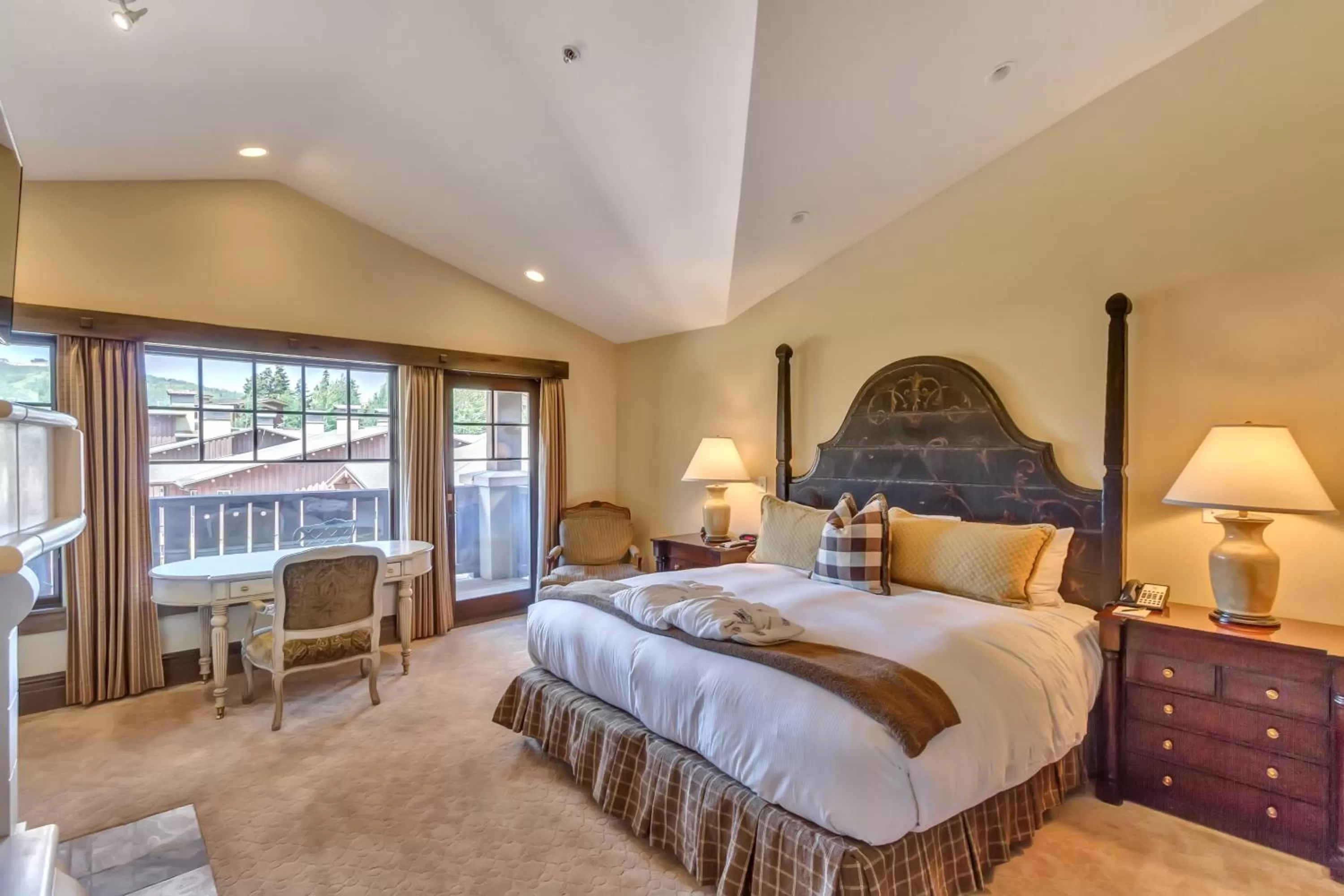 Bed in The Chateaux Deer Valley