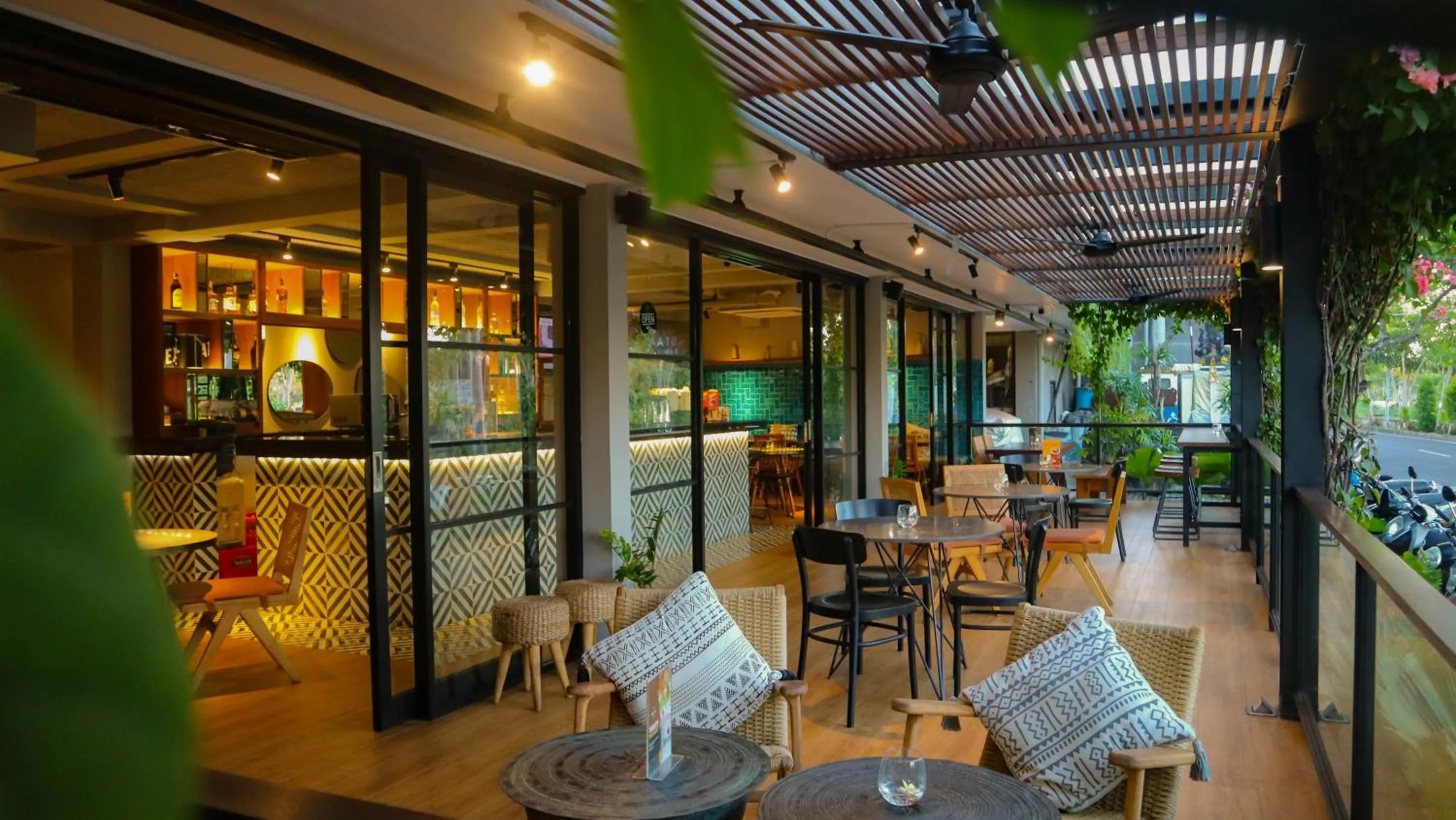 Restaurant/places to eat in Abia Villa Legian