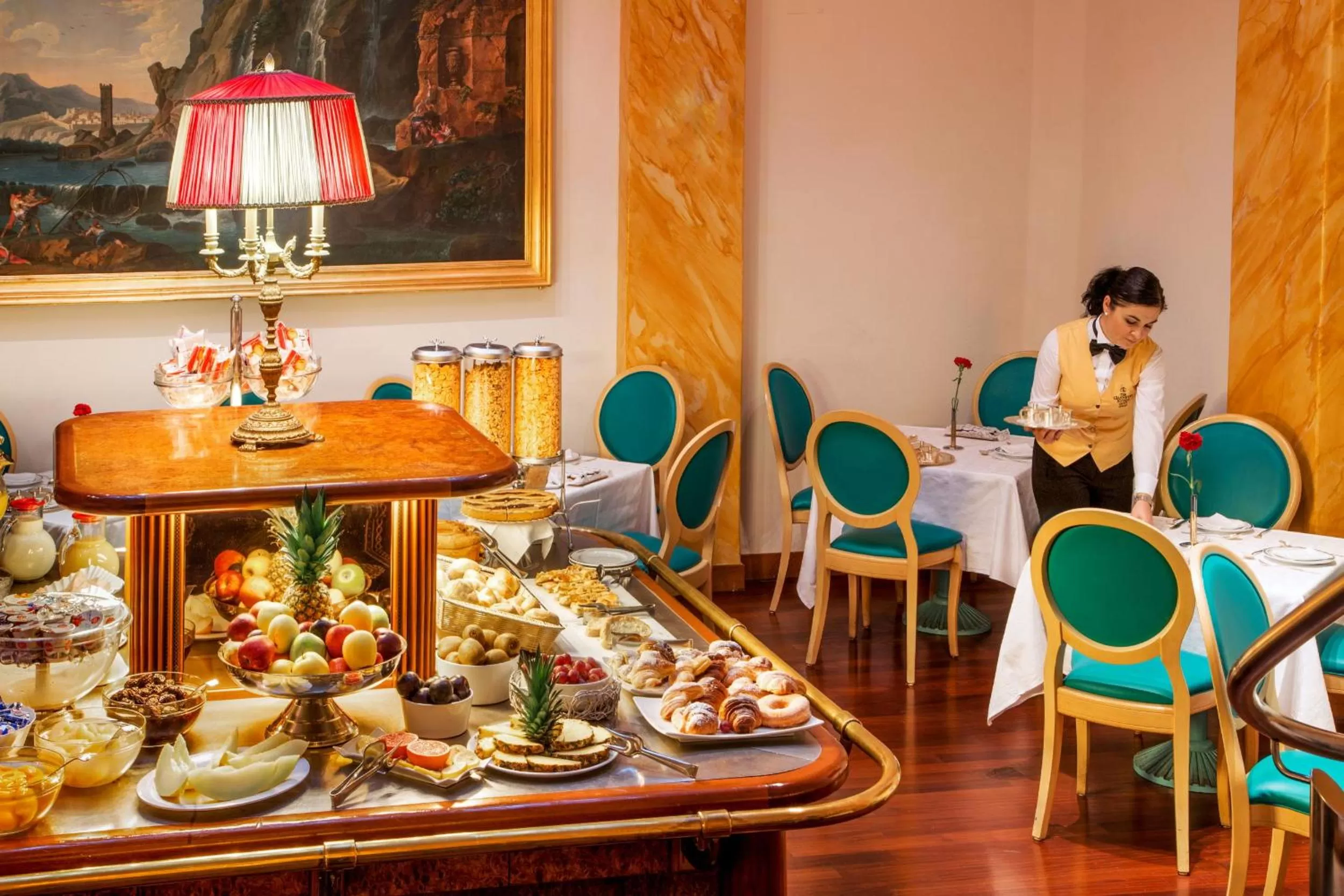 Restaurant/places to eat in La Residenza