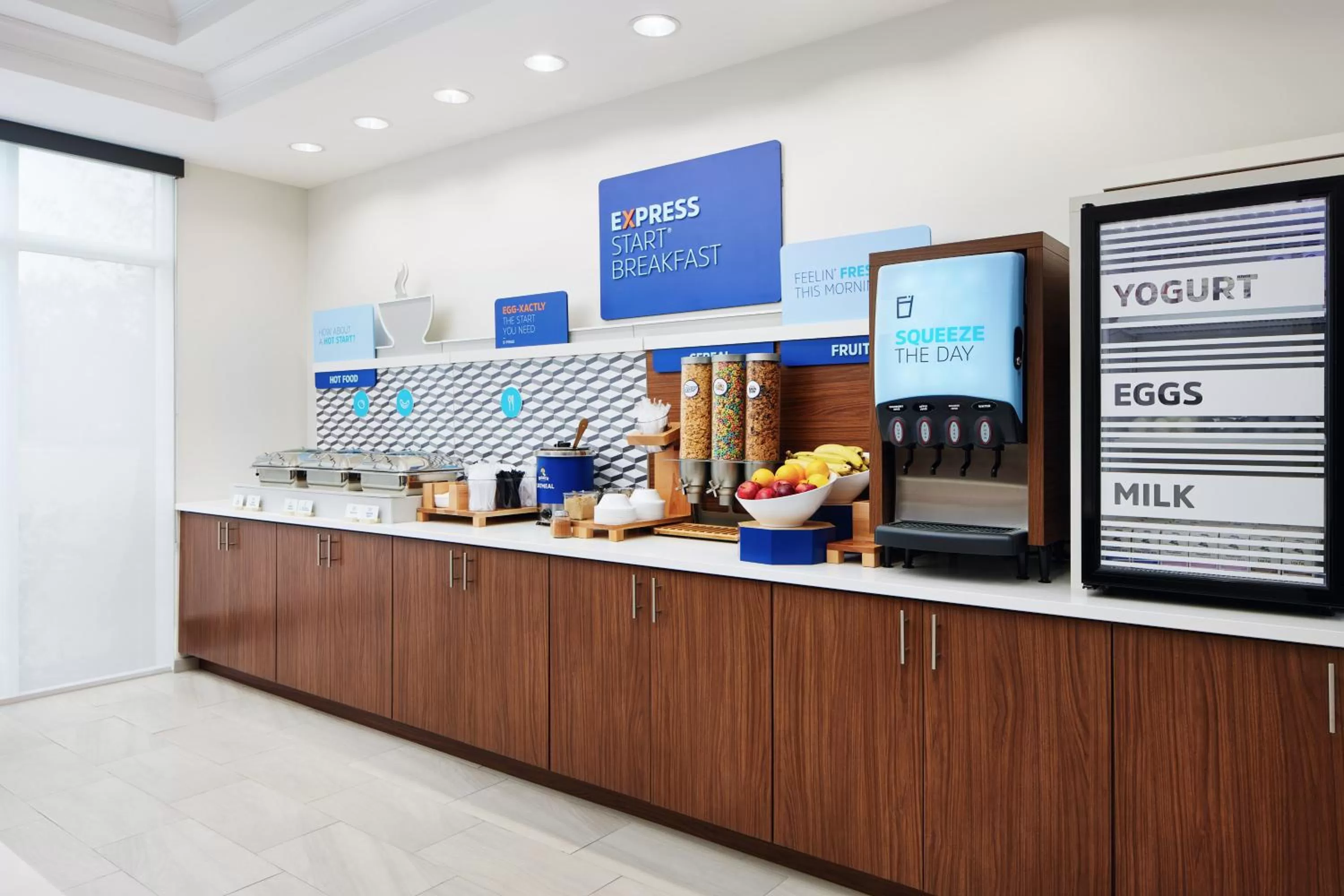 Buffet breakfast in Holiday Inn Express Hotel & Suites Port St. Lucie West by IHG