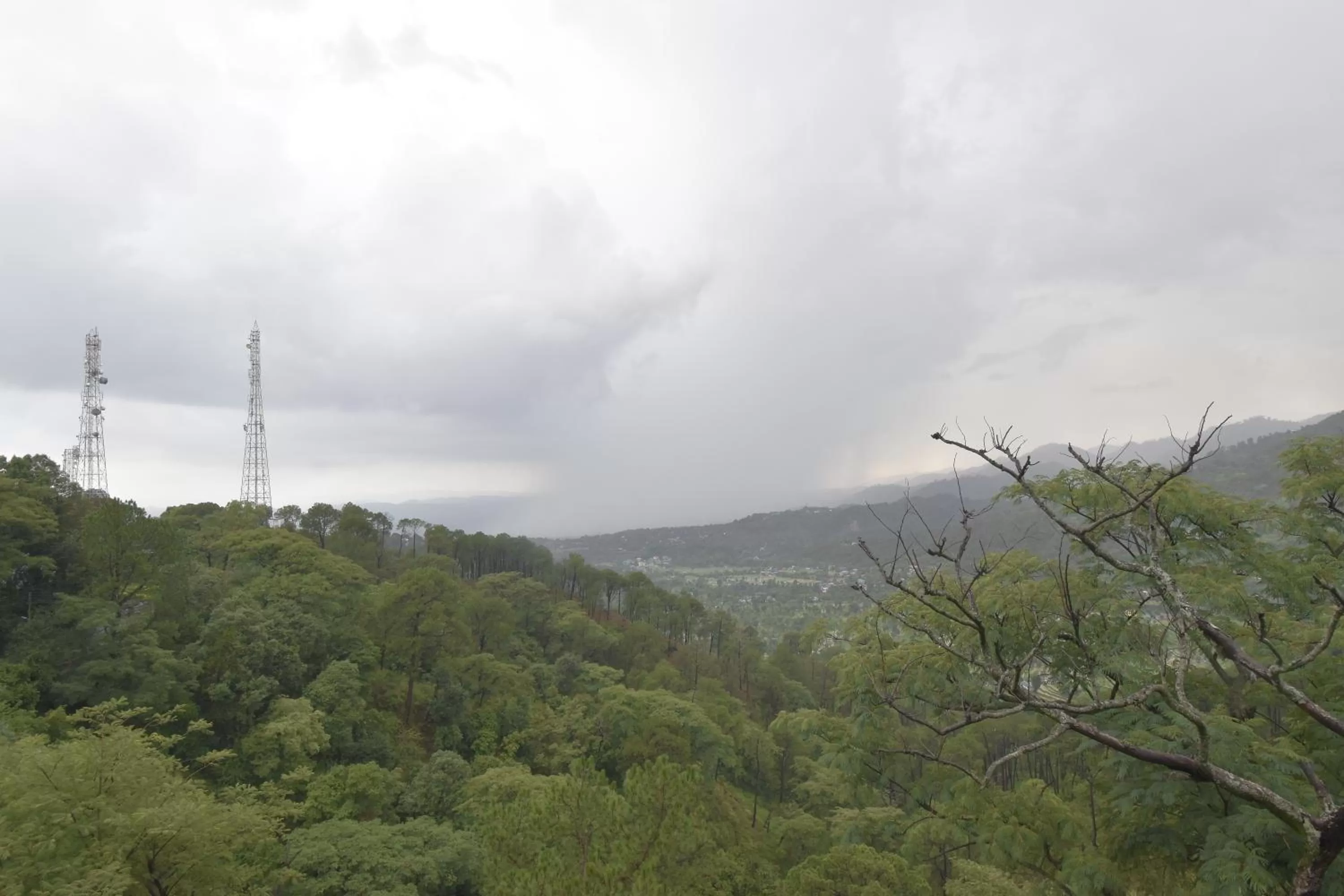 Spring, Mountain View in The Royal Castle AC Centralized