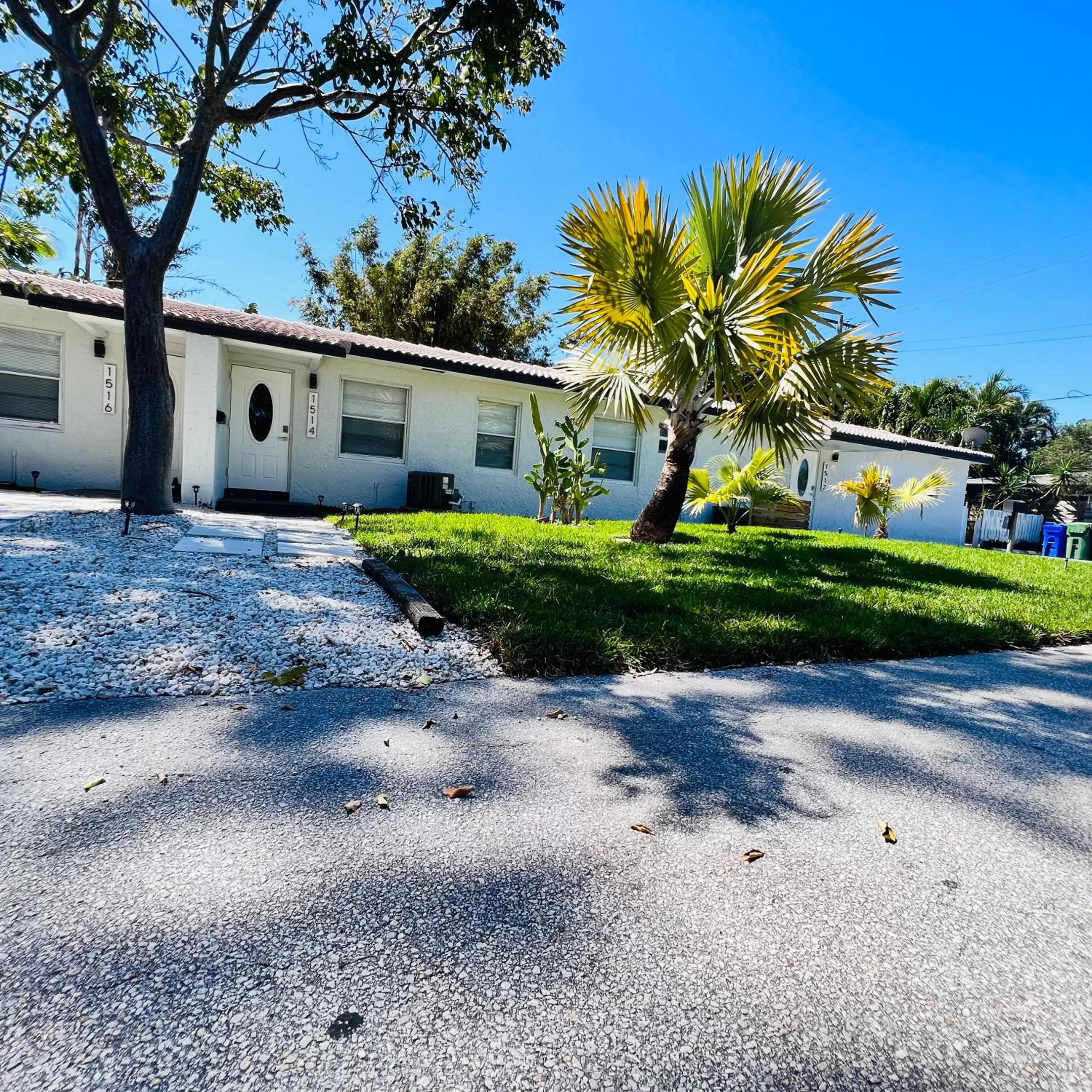 Property building in CocoBay 2BR Condos Near Beach, Galleria Mall, Wilton Manors, Cruise Port