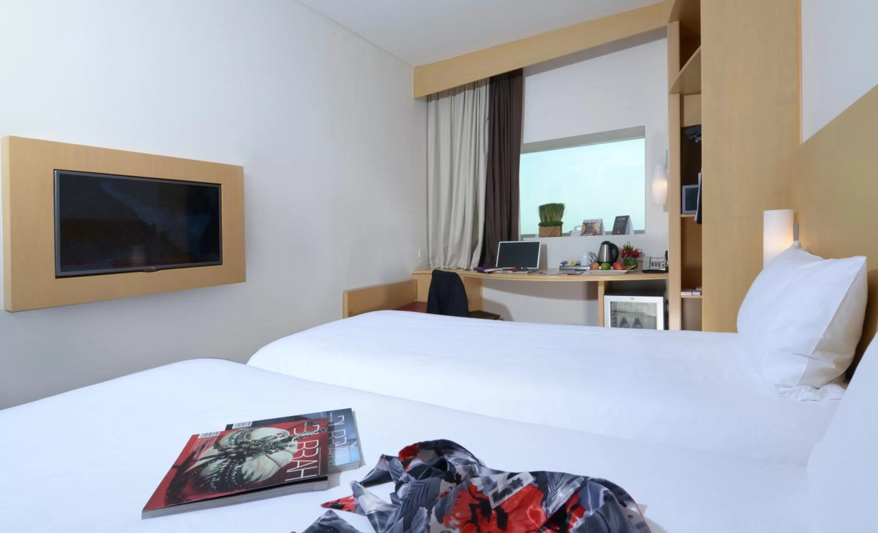 Bedroom, Bed in ibis Seef Manama
