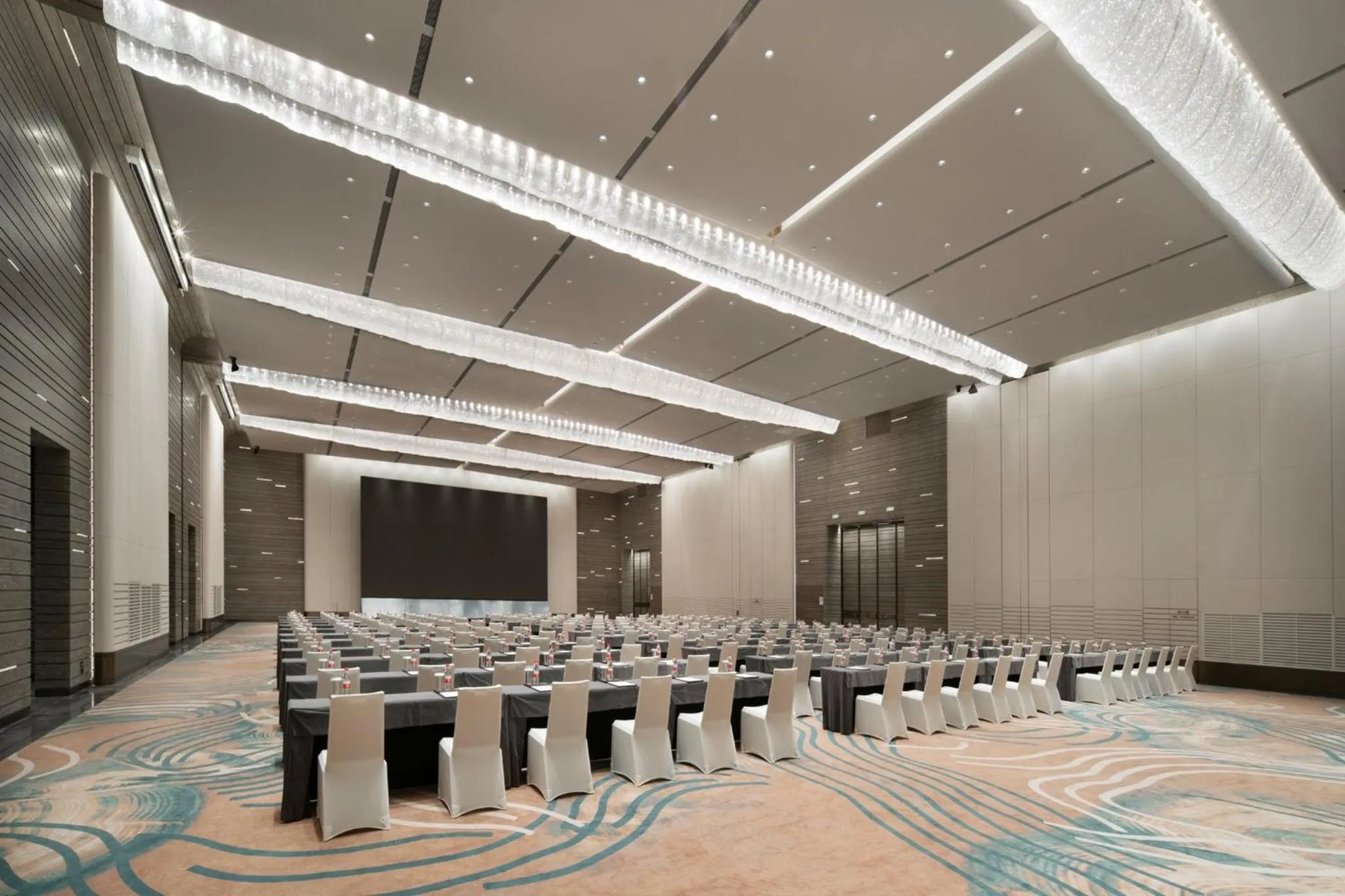 Banquet/Function facilities in Crowne Plaza Wuhan Optics Valley by IHG