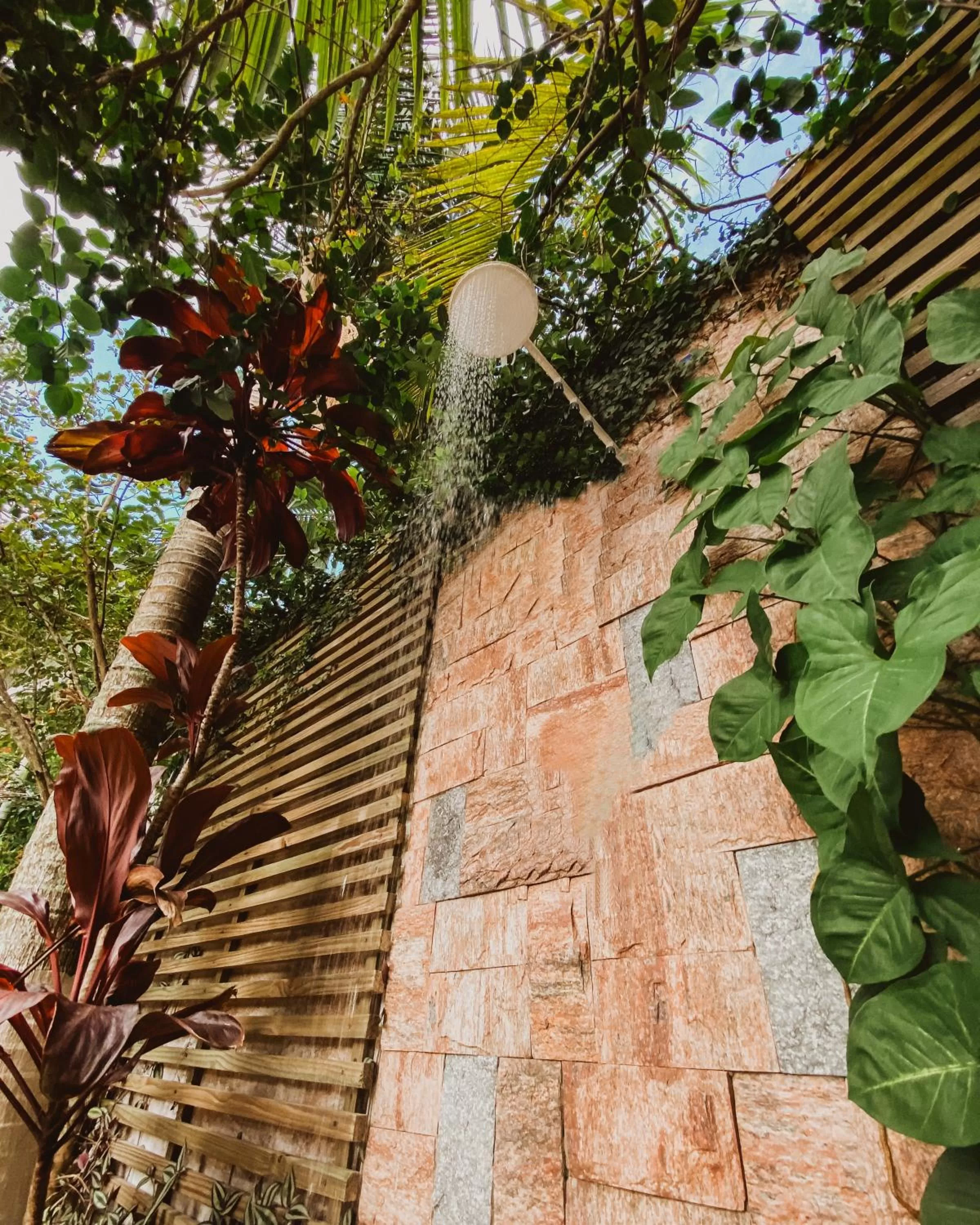 Shower in Pousada Chaday