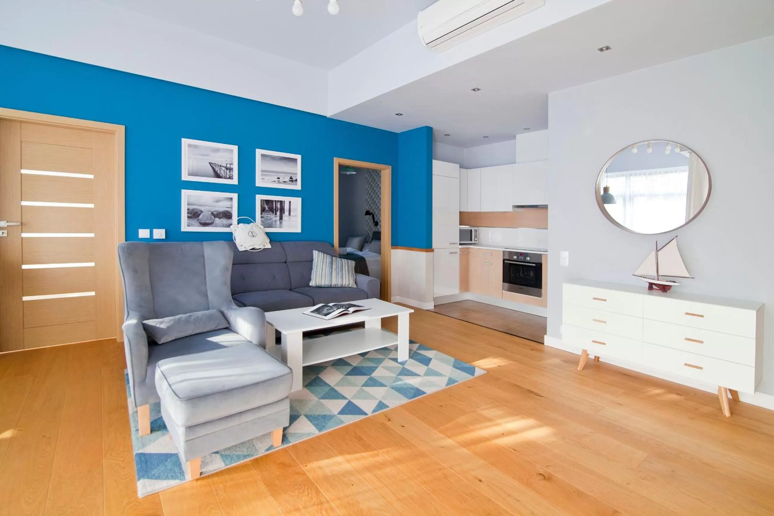 Kitchen or kitchenette, Seating Area in Dune Resort Mielno - A