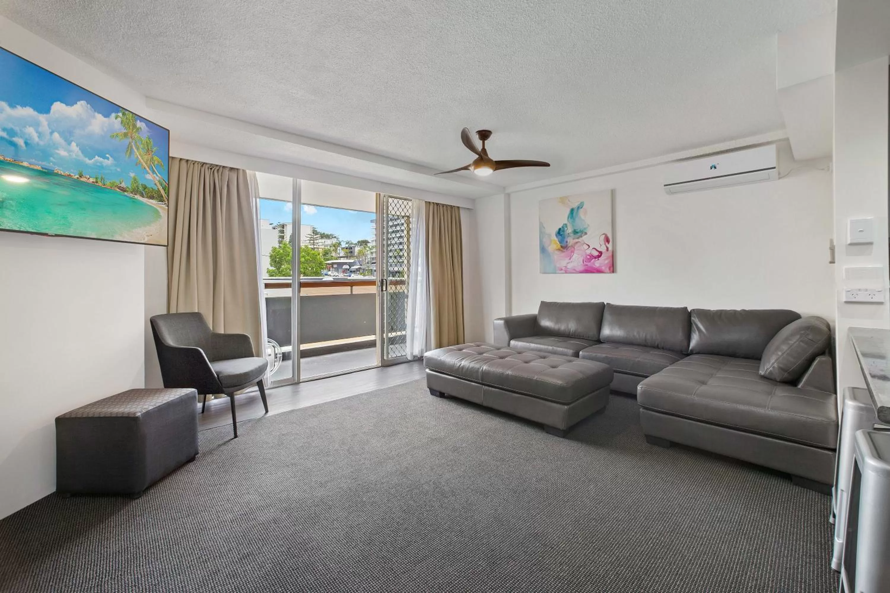 Living room in El Motor Inn