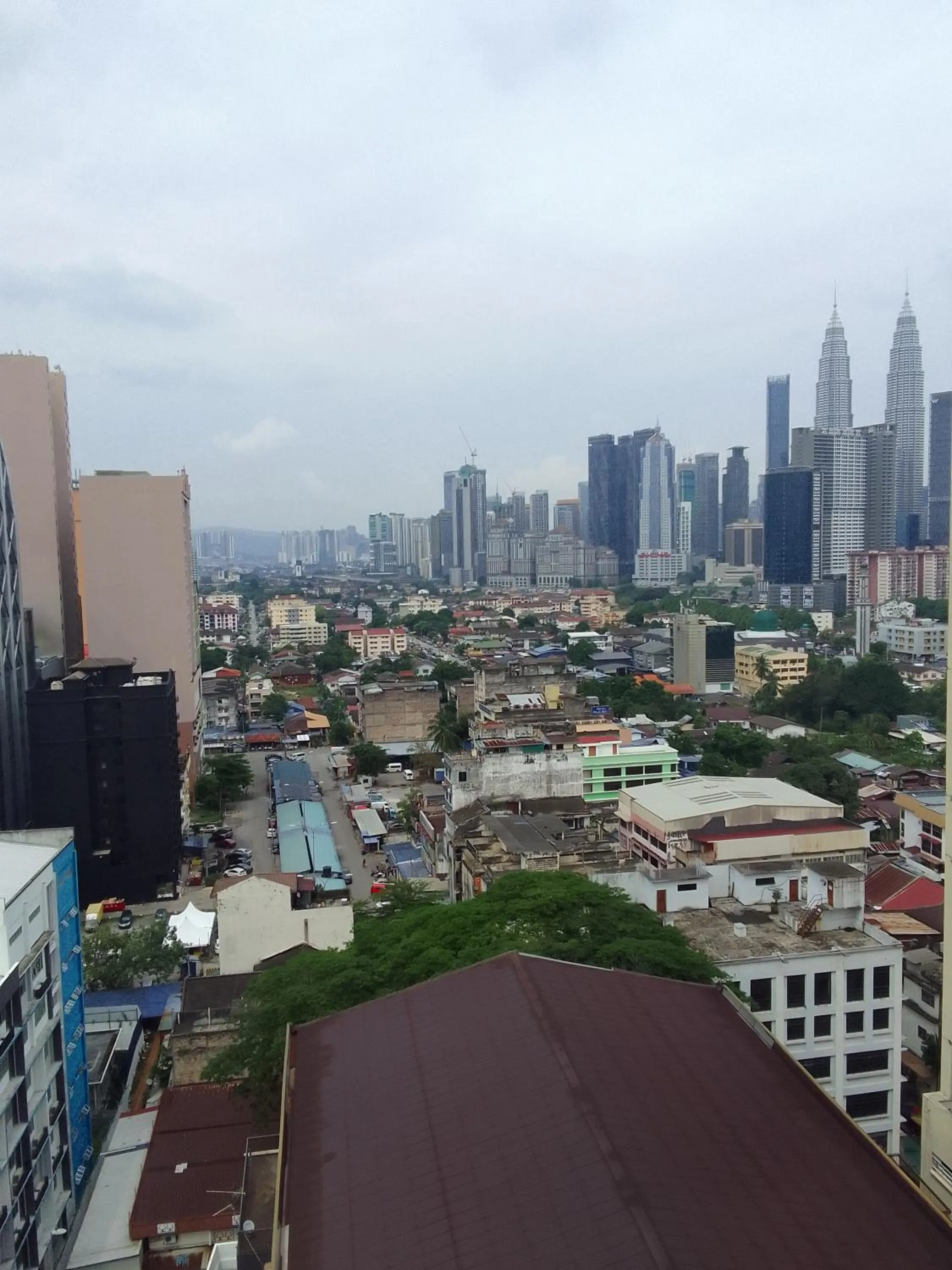 Street view in M1 City Center Hotel & Suites 