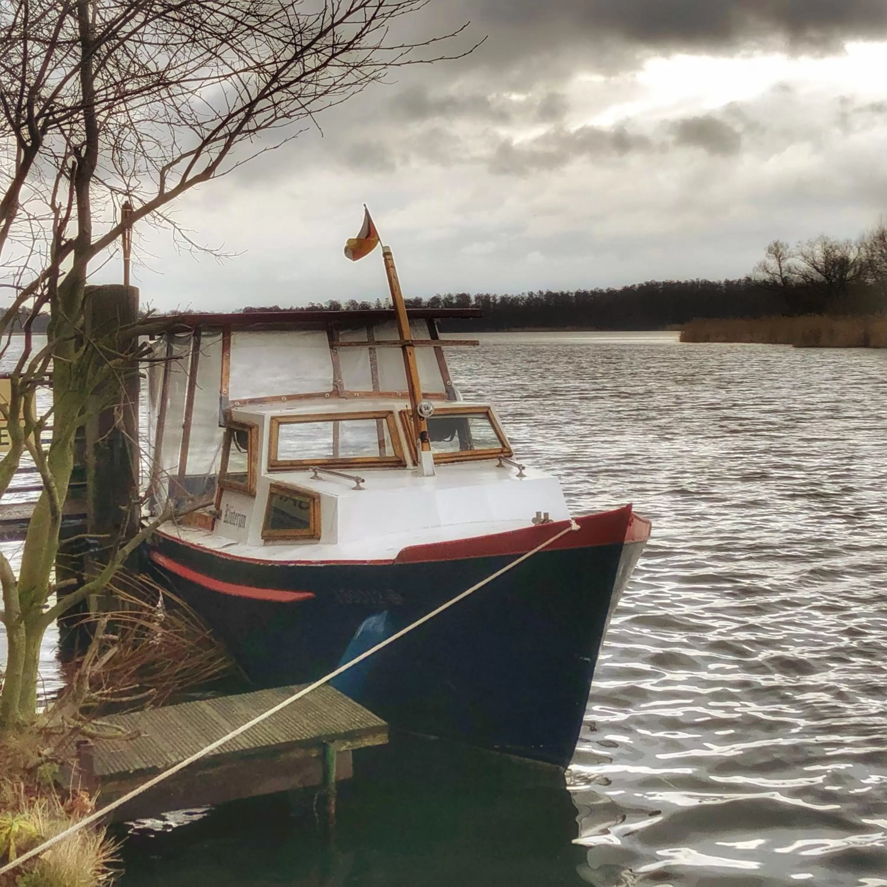 Fishing in Riverside Inn