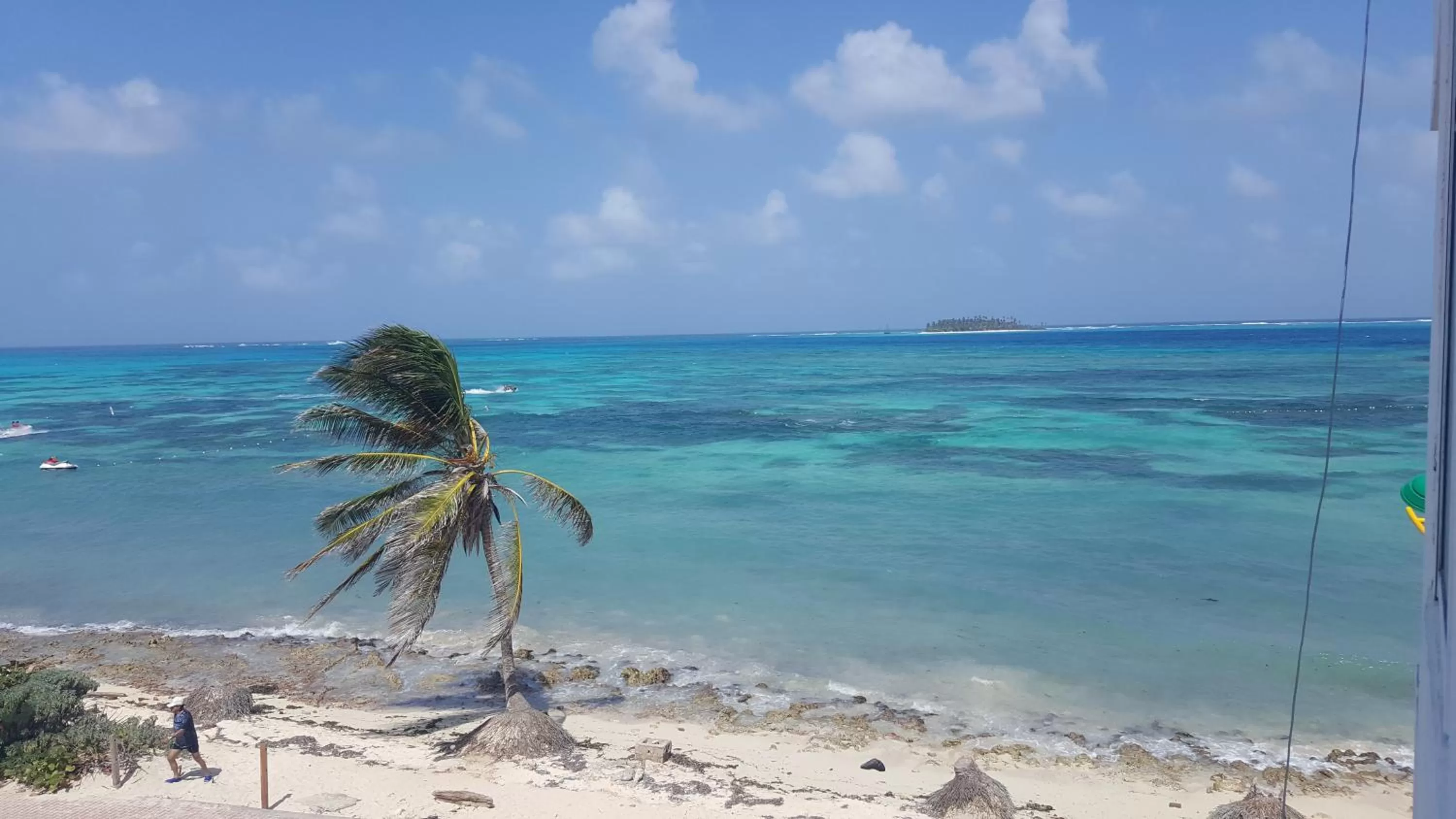 Day, Beach in Caribbean Island Hotel Piso 2