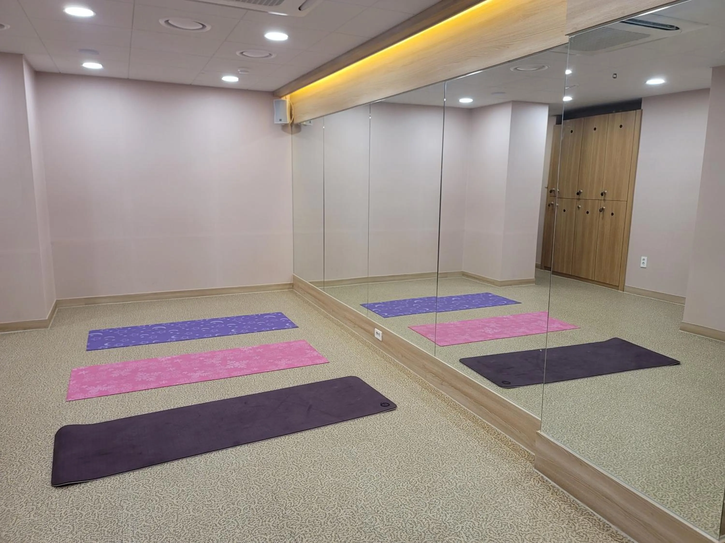 Property building in Casaloma Hotel