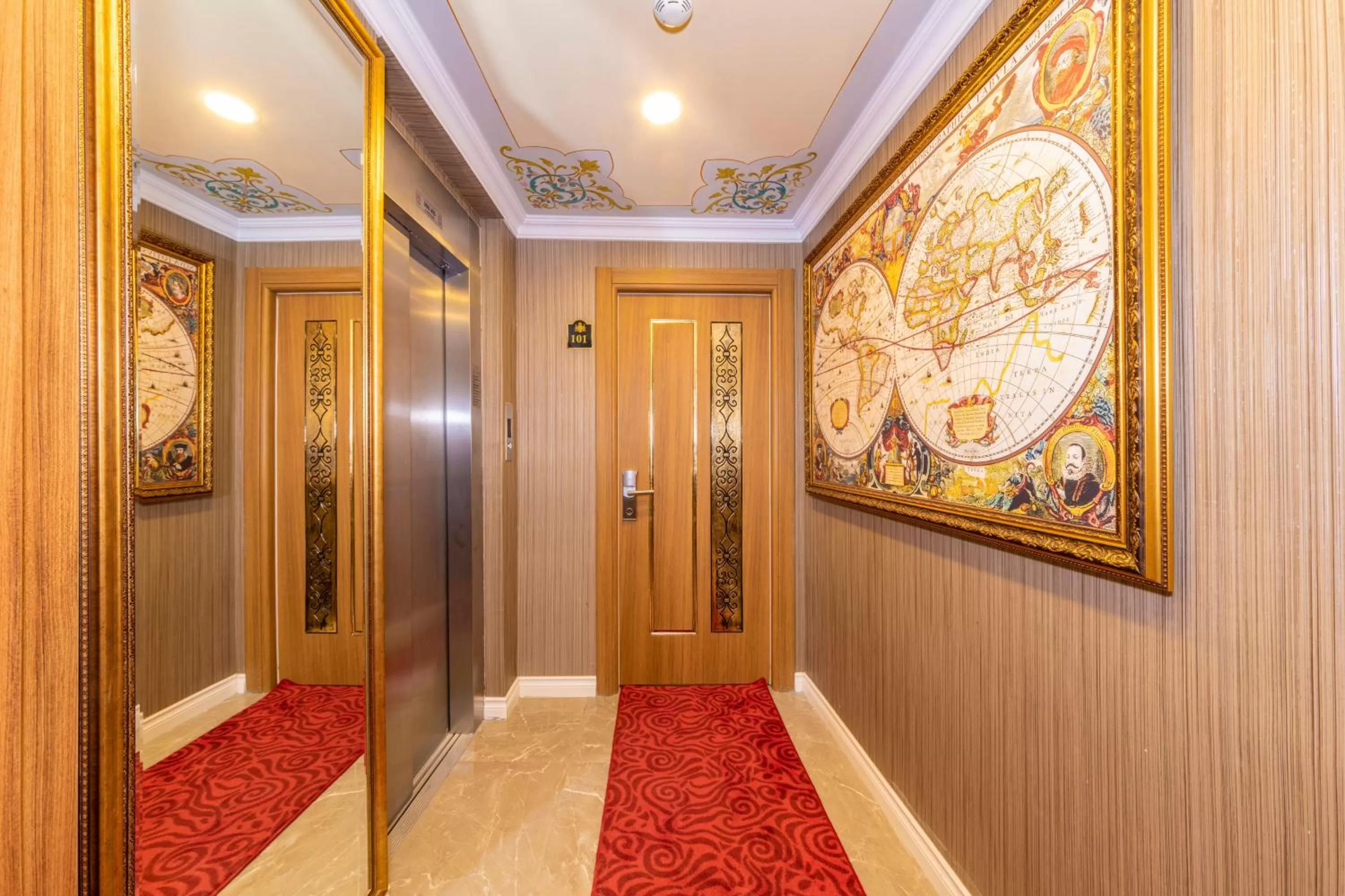 Floor plan in Golden Sand Hotel