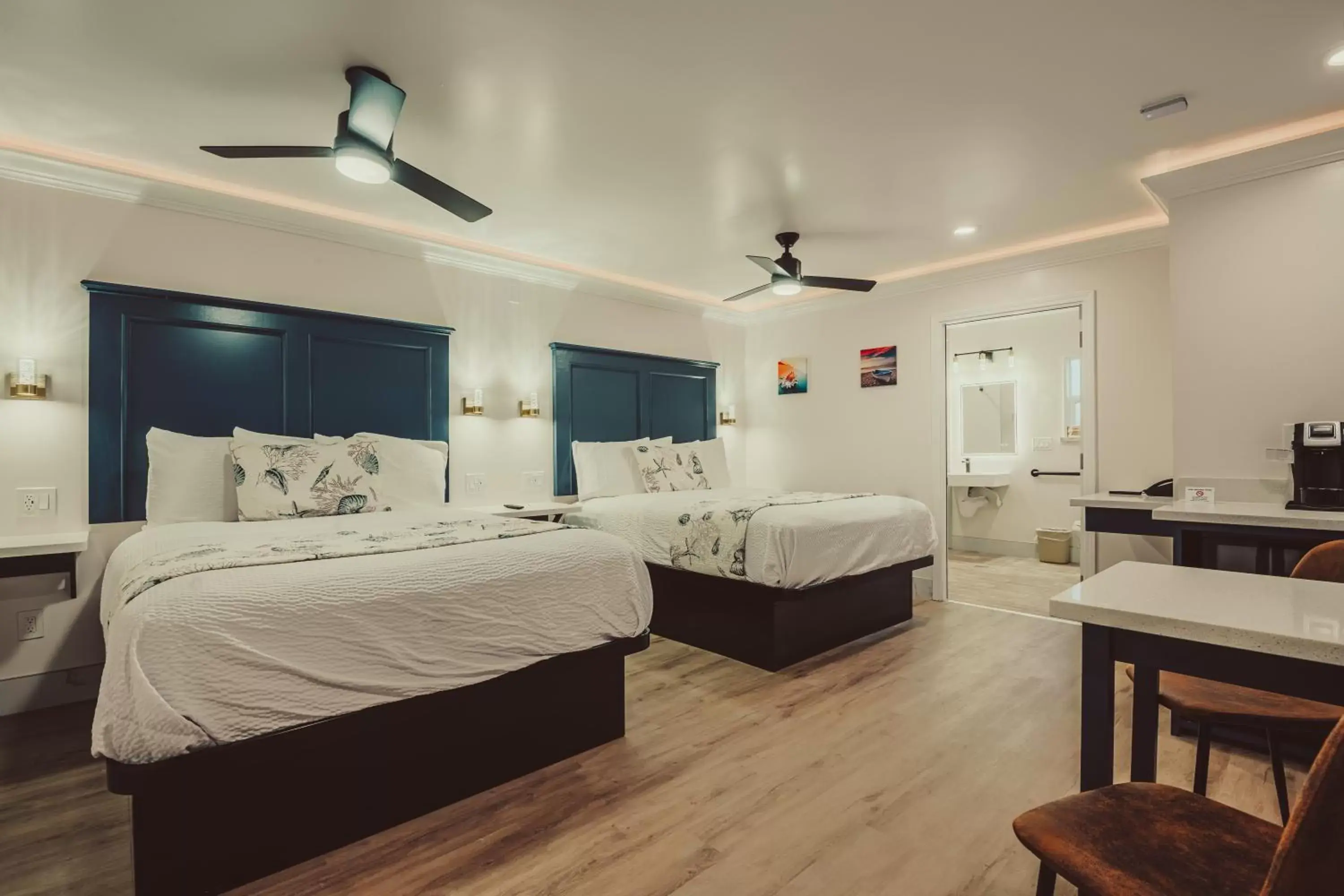 ADA Two Queen Beds - Non-Smoking, No Pets in Blufftop Inn & Suites - Wharf/Restaurant District ADA Two Queen Beds - Non-Smoking, No Pets in Blufftop Inn & Suites - Wharf/Restaurant District