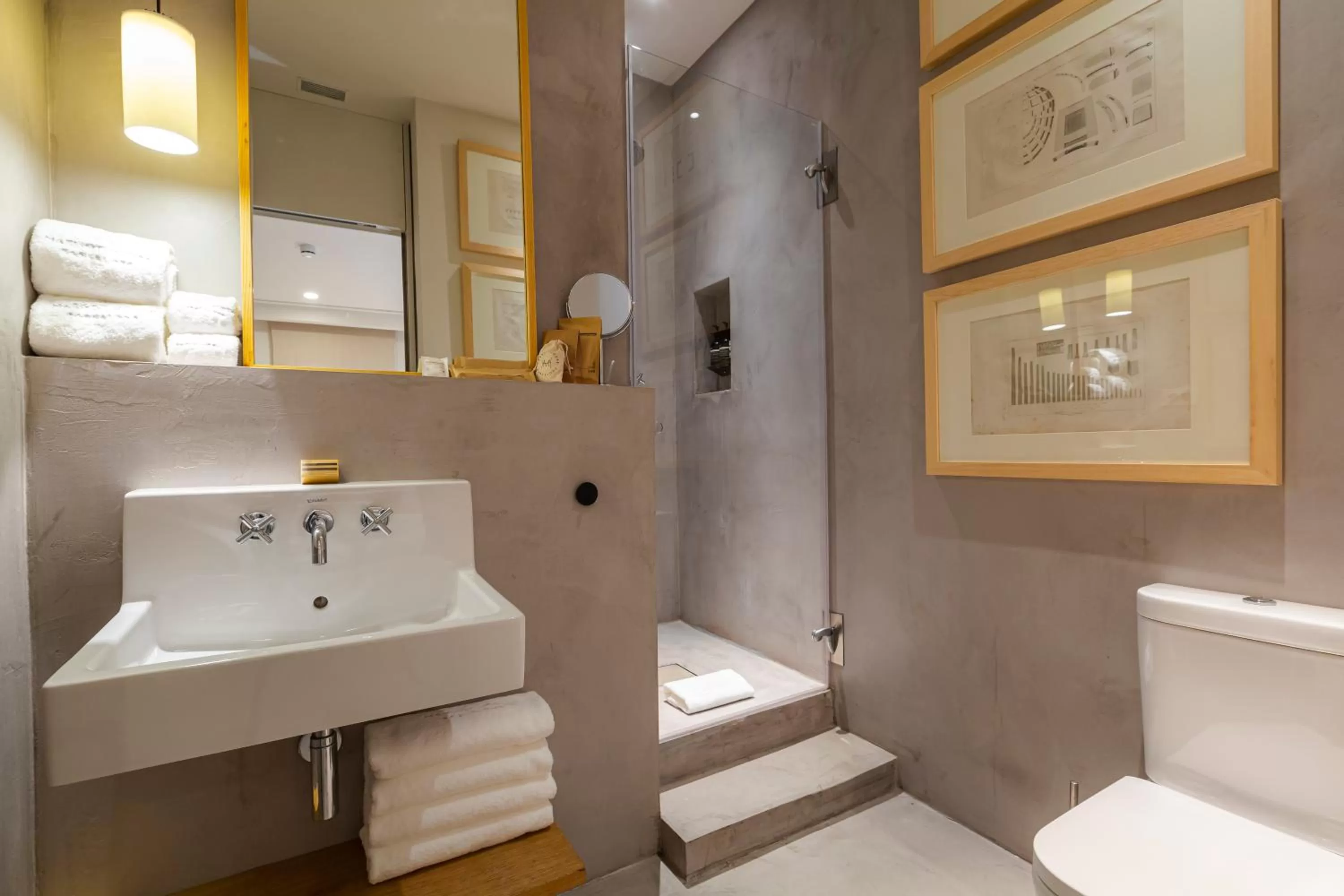 Bathroom in Hotel Margot House Barcelona