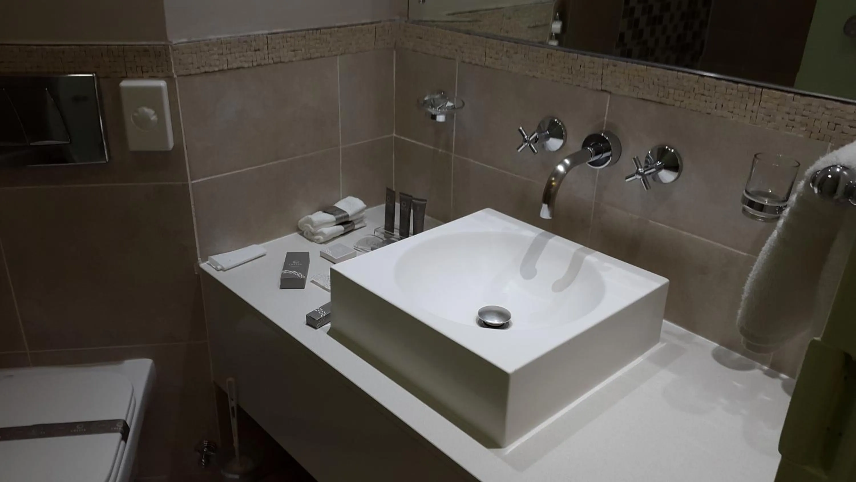 Bathroom in Cresta Lodge Gaborone