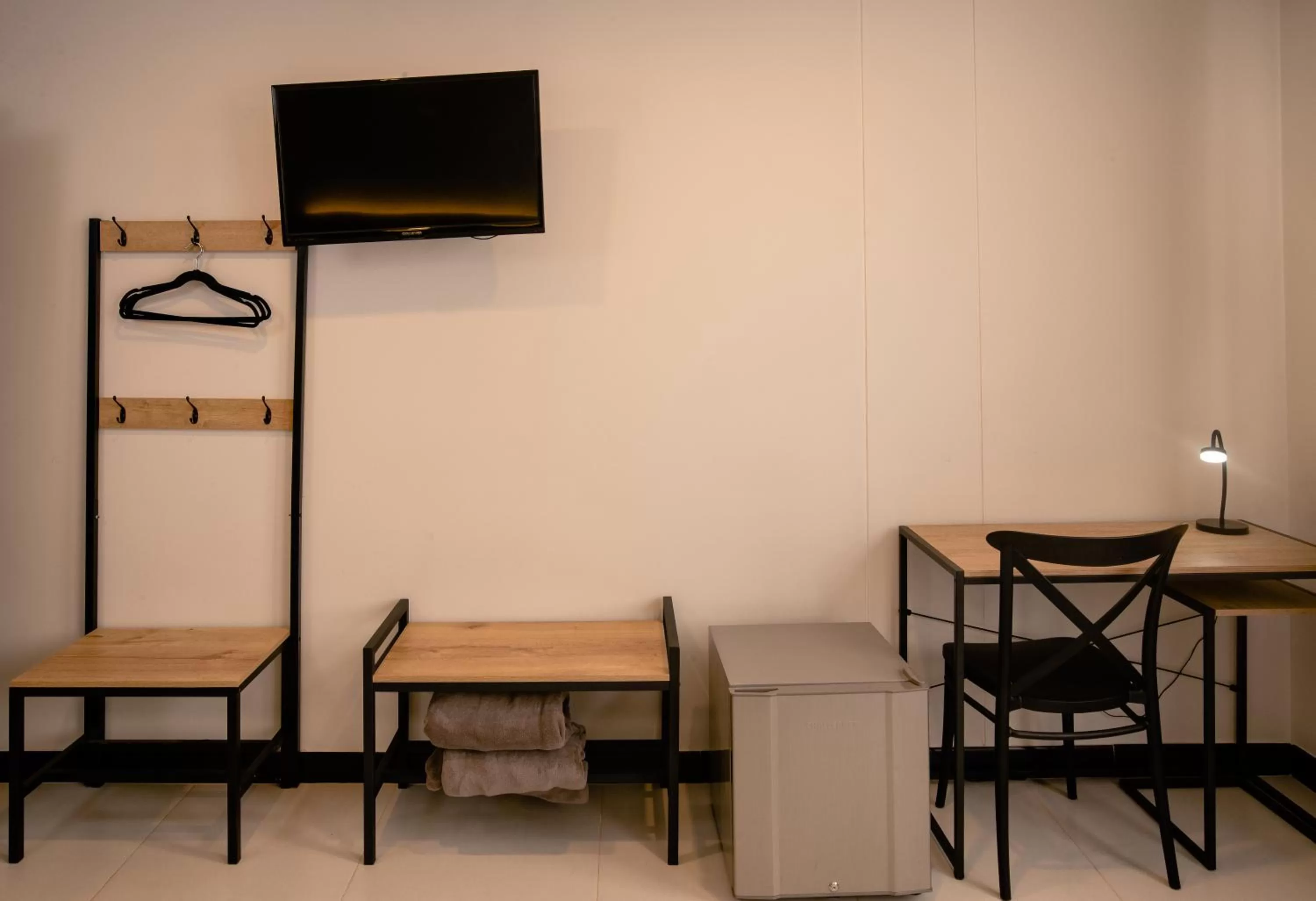 TV/Entertainment Center in Hotel Principe