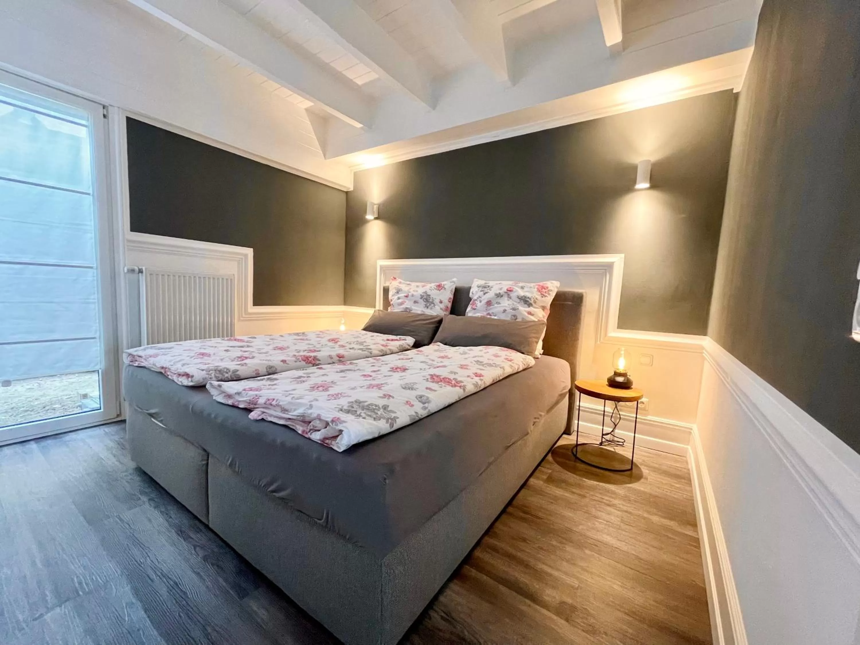 Bed in Rosenhof-Lodge