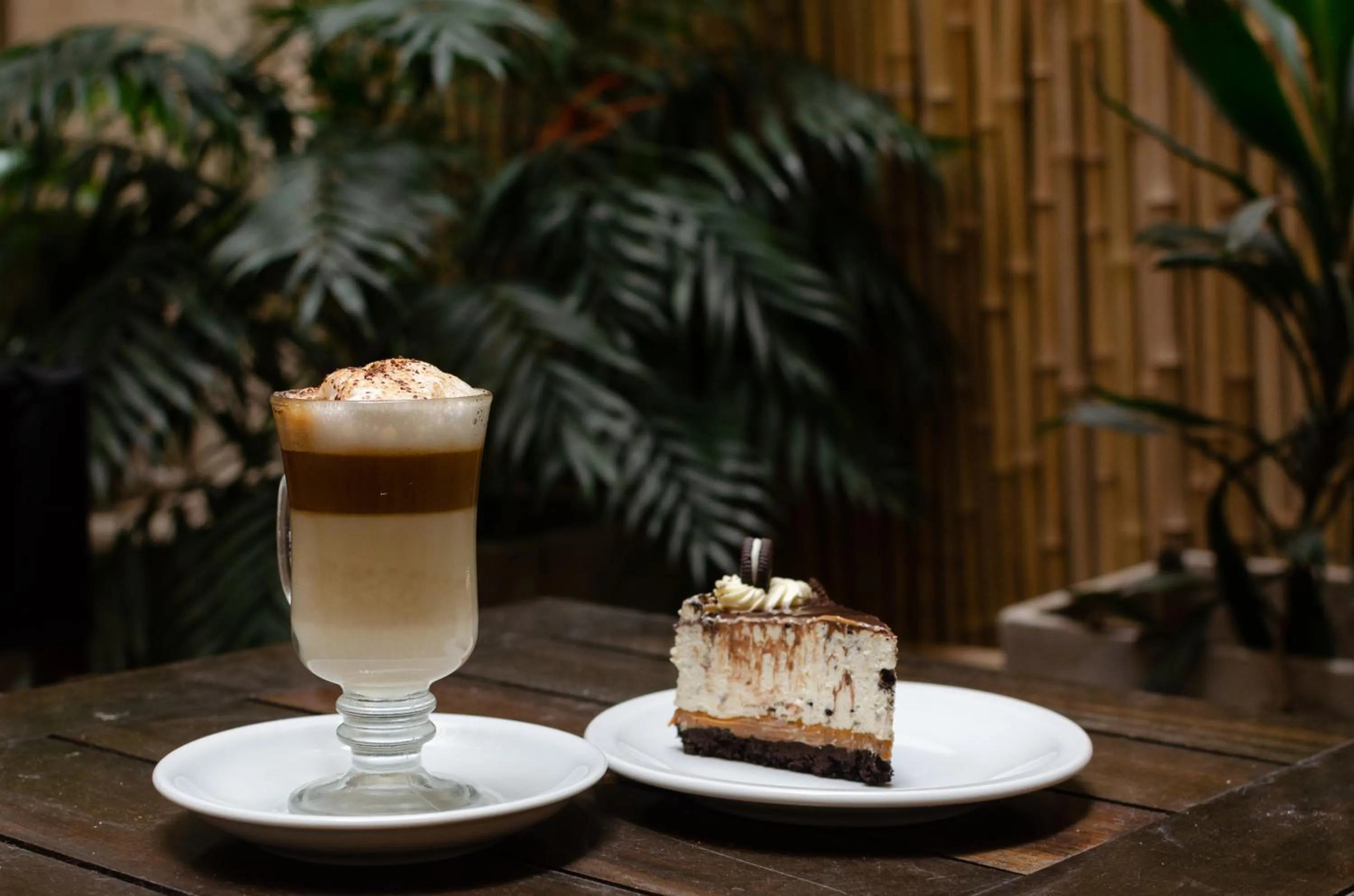 Food and drinks in Hotel UTHGRA de las Luces