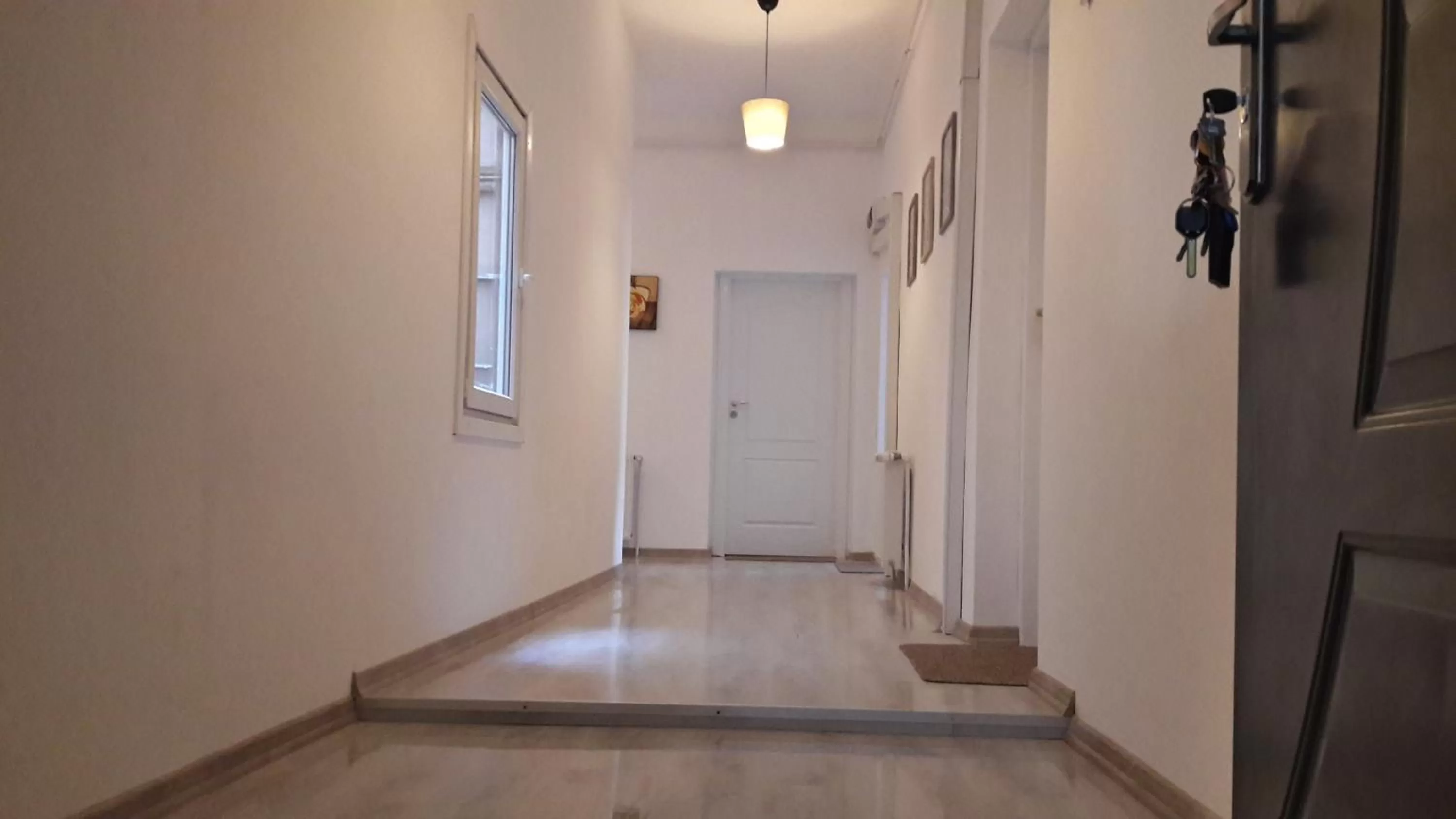 The Floor Piata Unirii