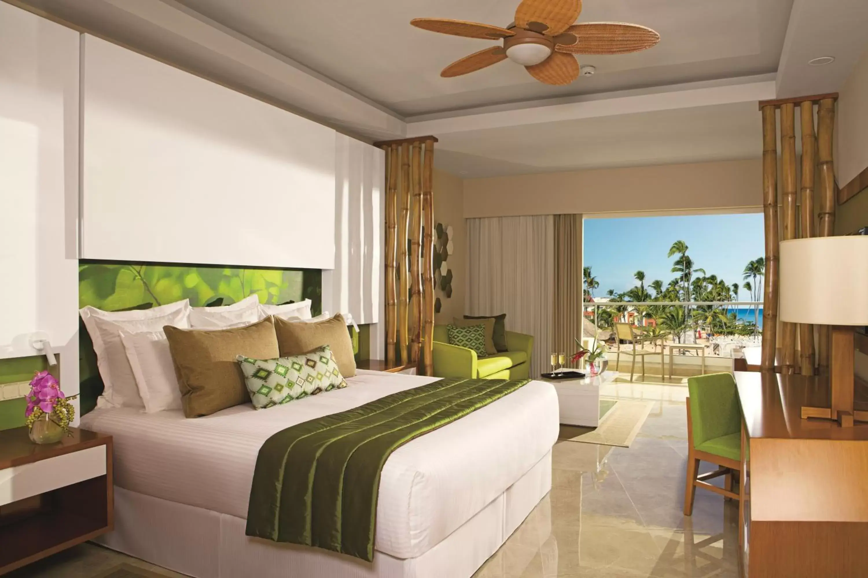 Preferred Club Junior Suite Partial Ocean View in Dreams Onyx Resort & Spa - All Inclusive Preferred Club Junior Suite Partial Ocean View in Dreams Onyx Resort & Spa - All Inclusive