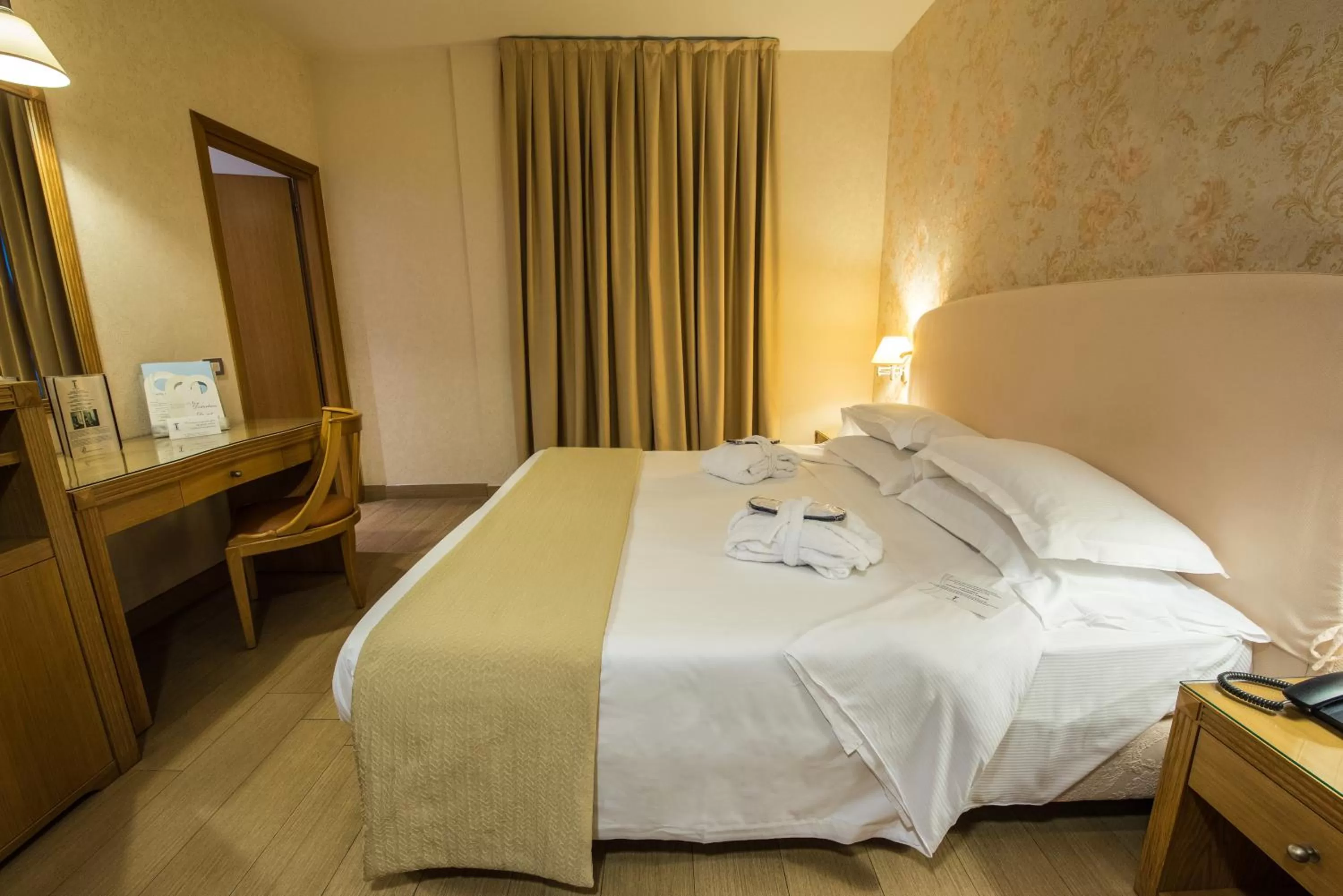 Bed in Hotel Touring