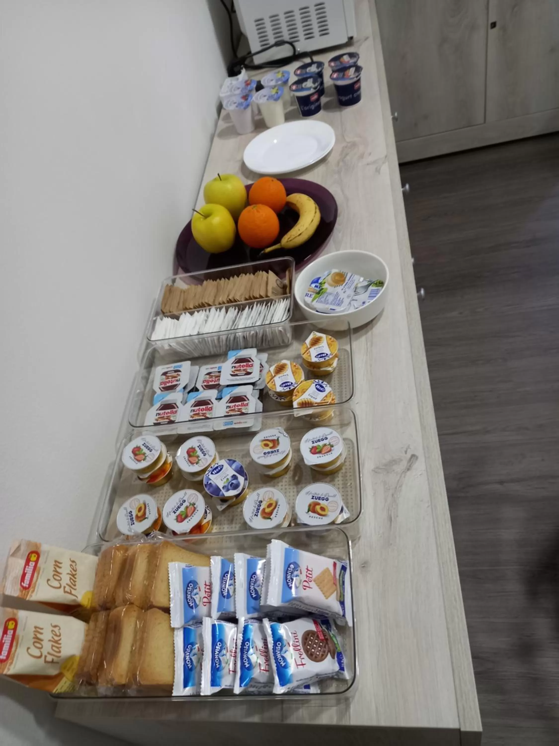 Food and drinks in B&B KM 198 - Room&Breakfast