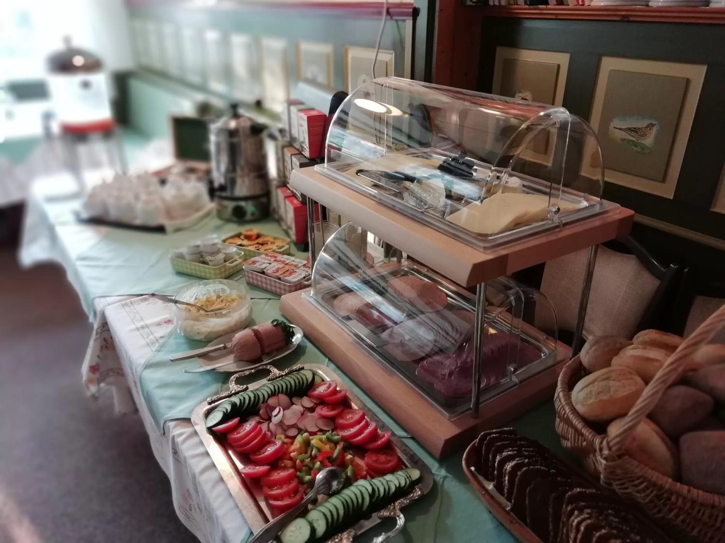 Buffet breakfast, Food in Gasthaus Zum Frohsinn