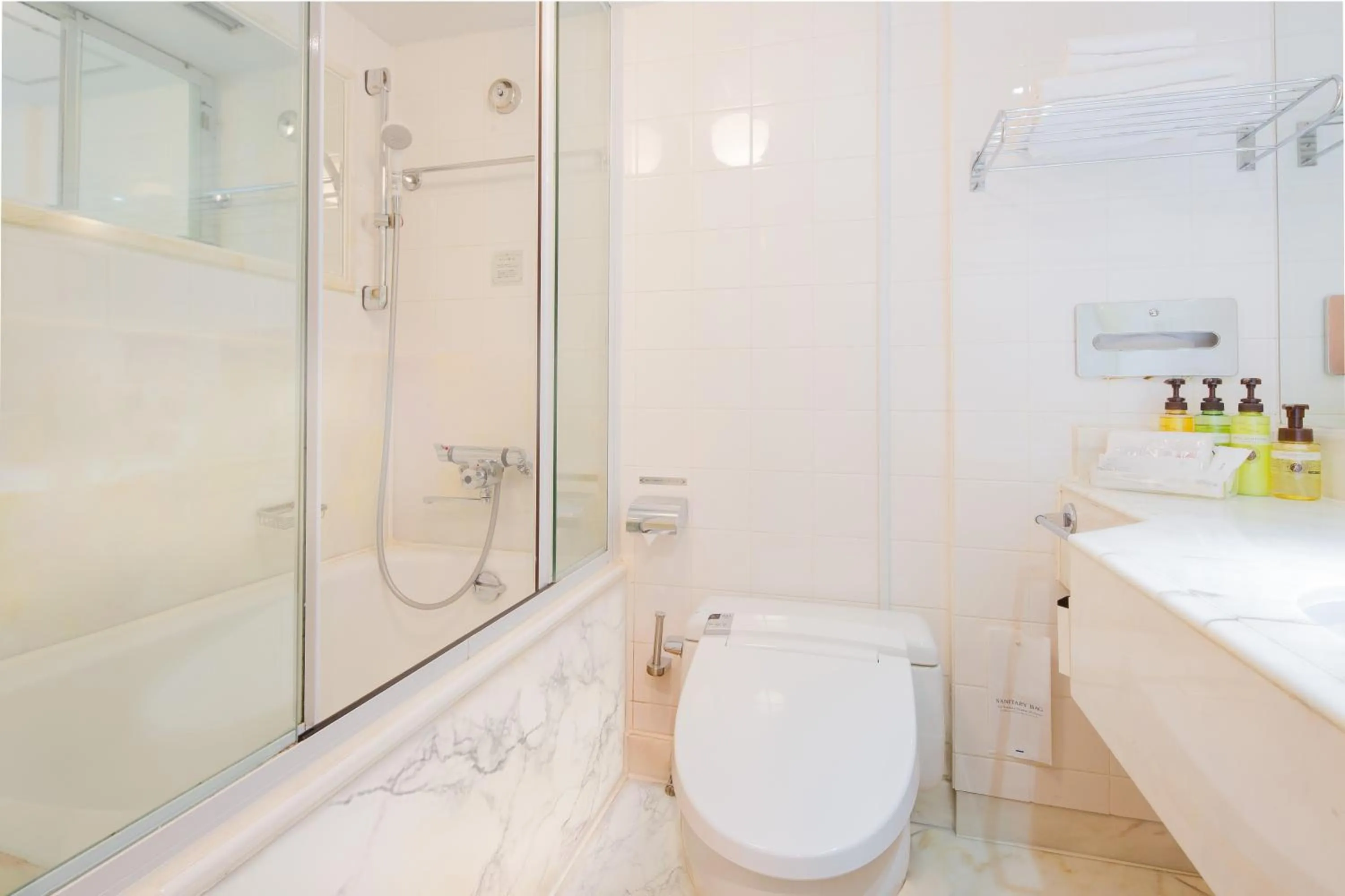 Shower in Art Hotel Kokura New Tagawa