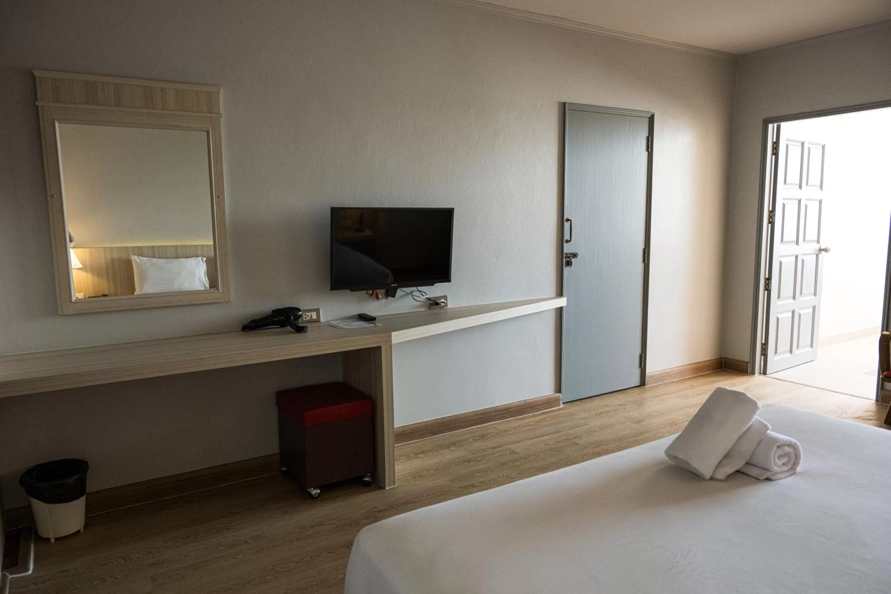 Bed in Marine Yensabai Pattaya