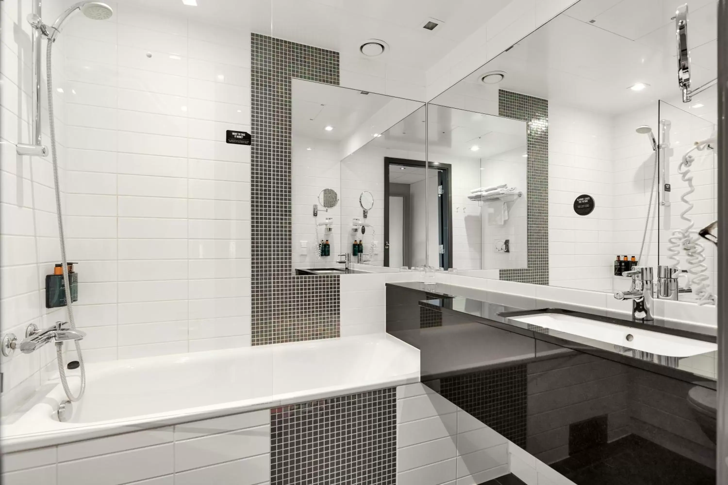 Deluxe Double or Twin Room in Clarion Hotel Trondheim Deluxe Double or Twin Room in Clarion Hotel Trondheim