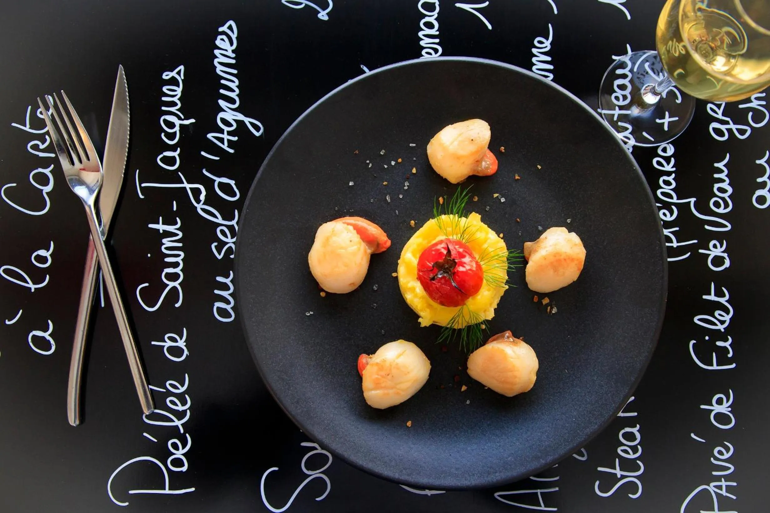 Food and drinks in Logis Hotel & Restaurant de la Basilique