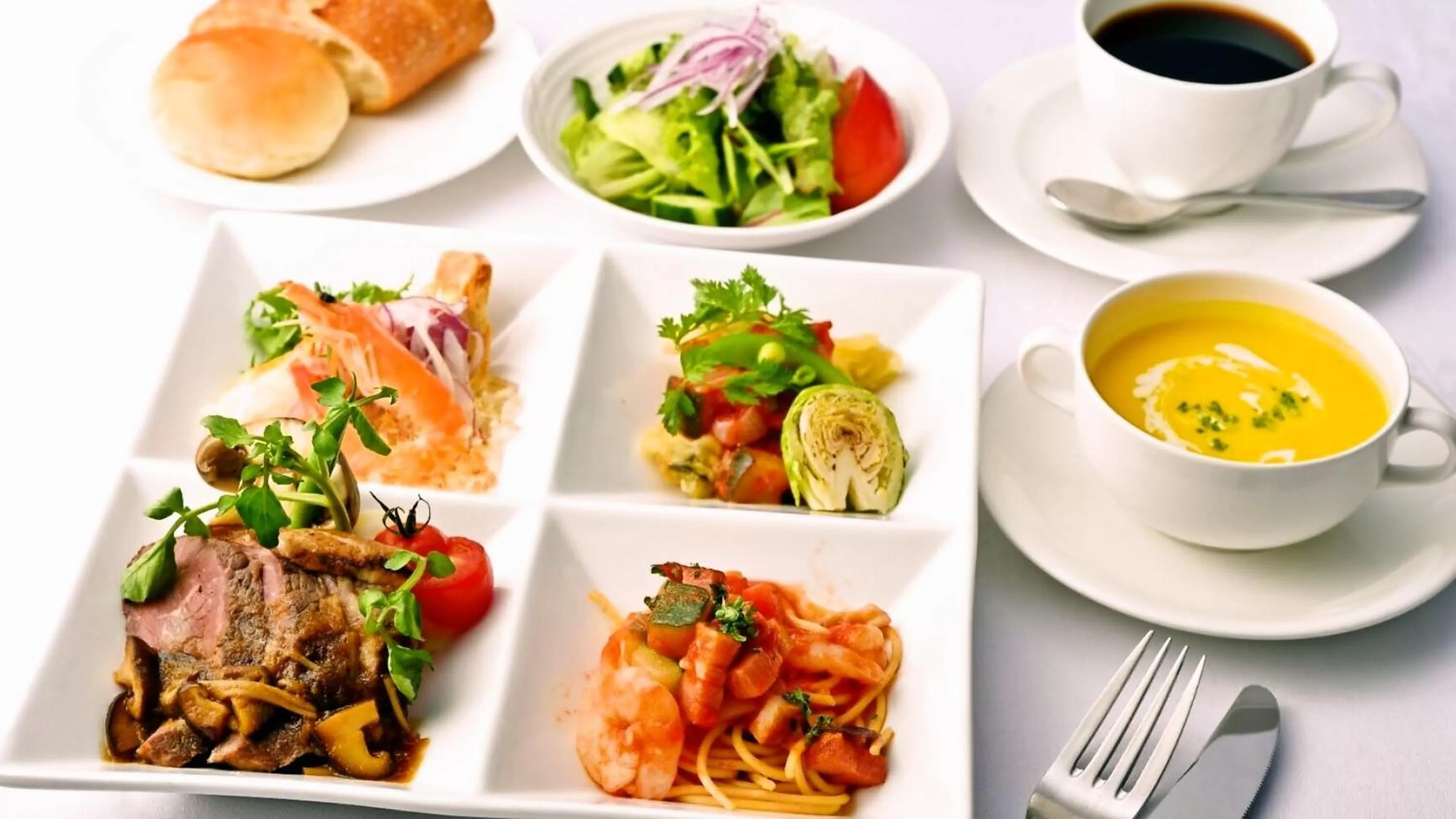 Restaurant/places to eat in ANA Holiday Inn Sendai by IHG