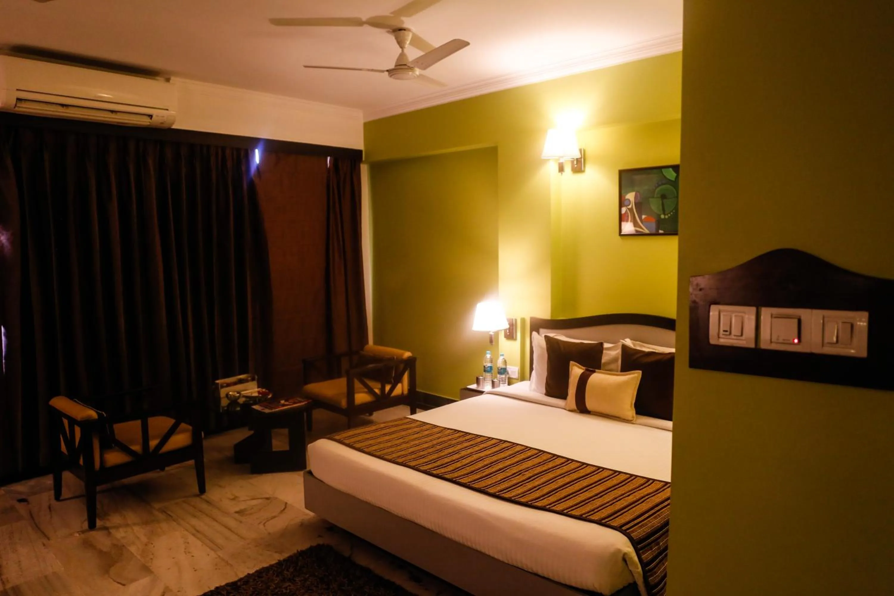 Bed in Capitol Residency