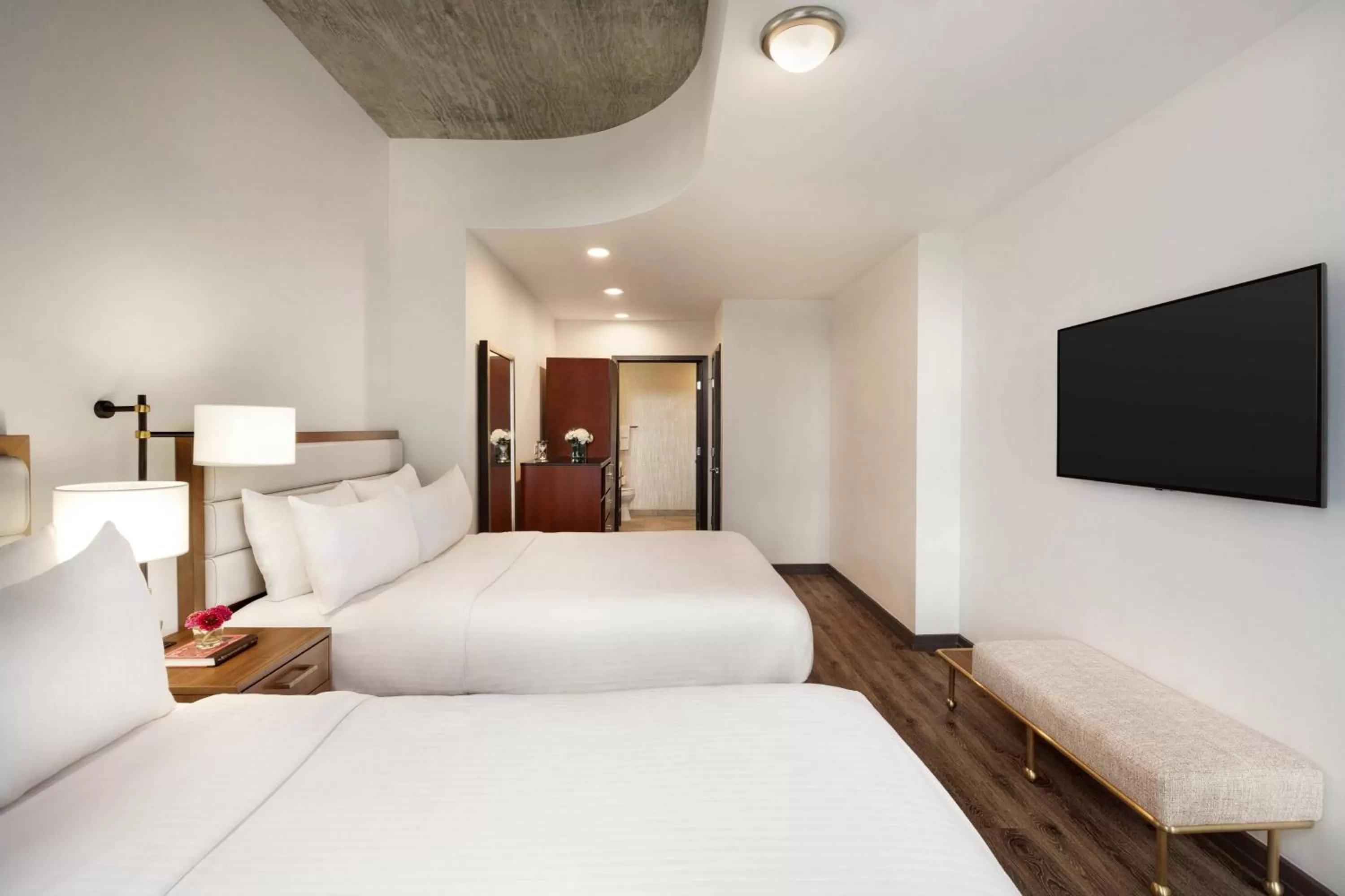 Bedroom, Bed in Twelve Midtown, Autograph Collection