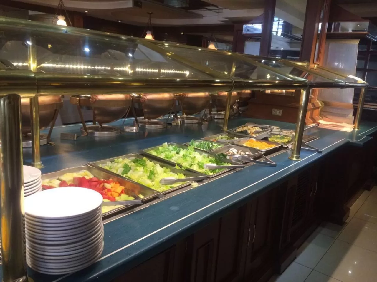 Breakfast in Country Plaza